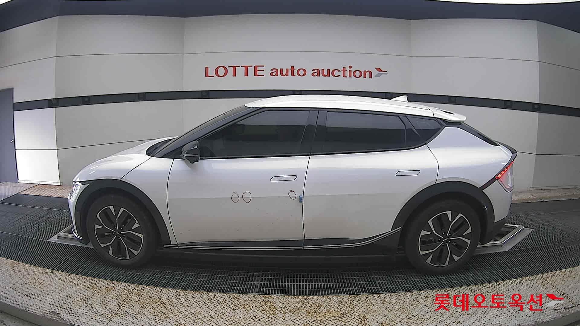 Kia - EV6 | (E) Long Range 2WD 6