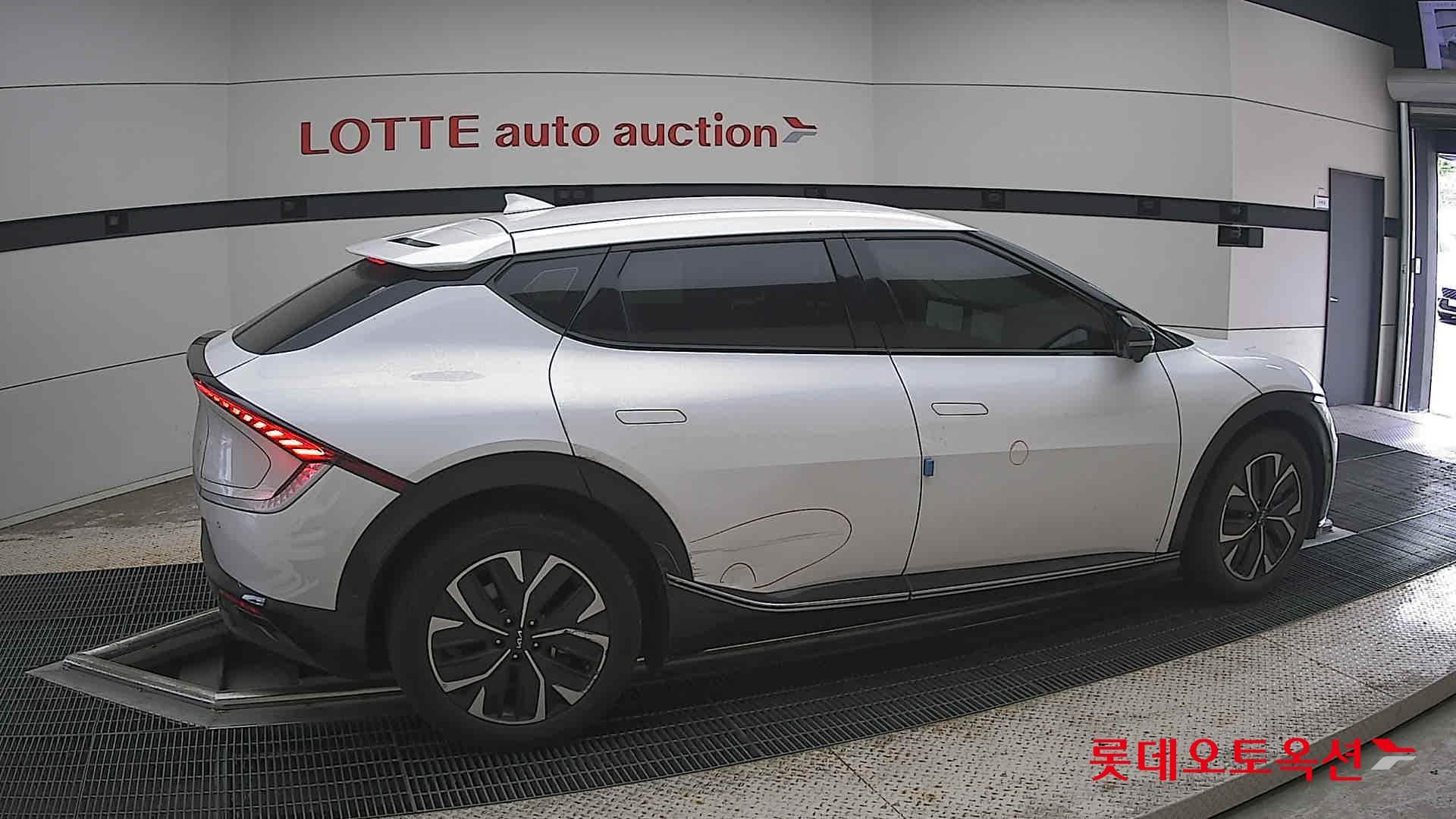 Kia - EV6 | (E) Long Range 2WD 15