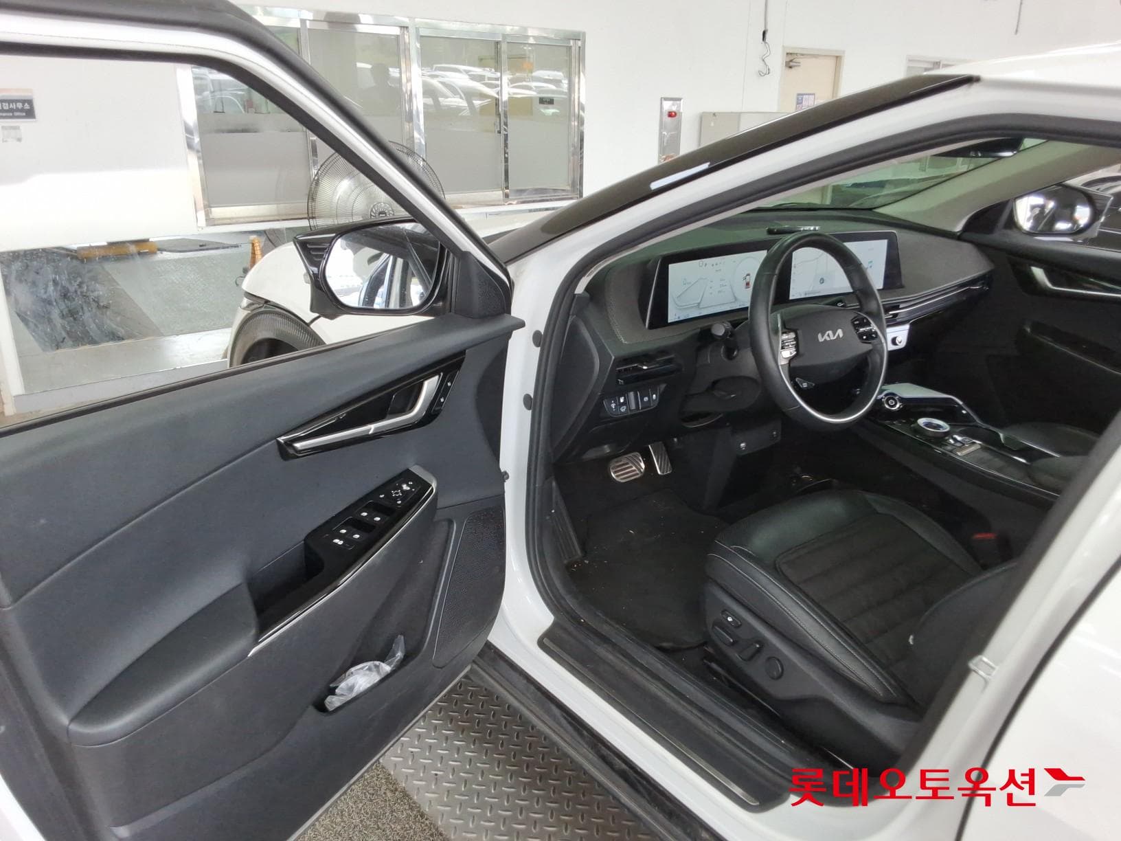 Kia - EV6 | (E) Long Range 2WD 34