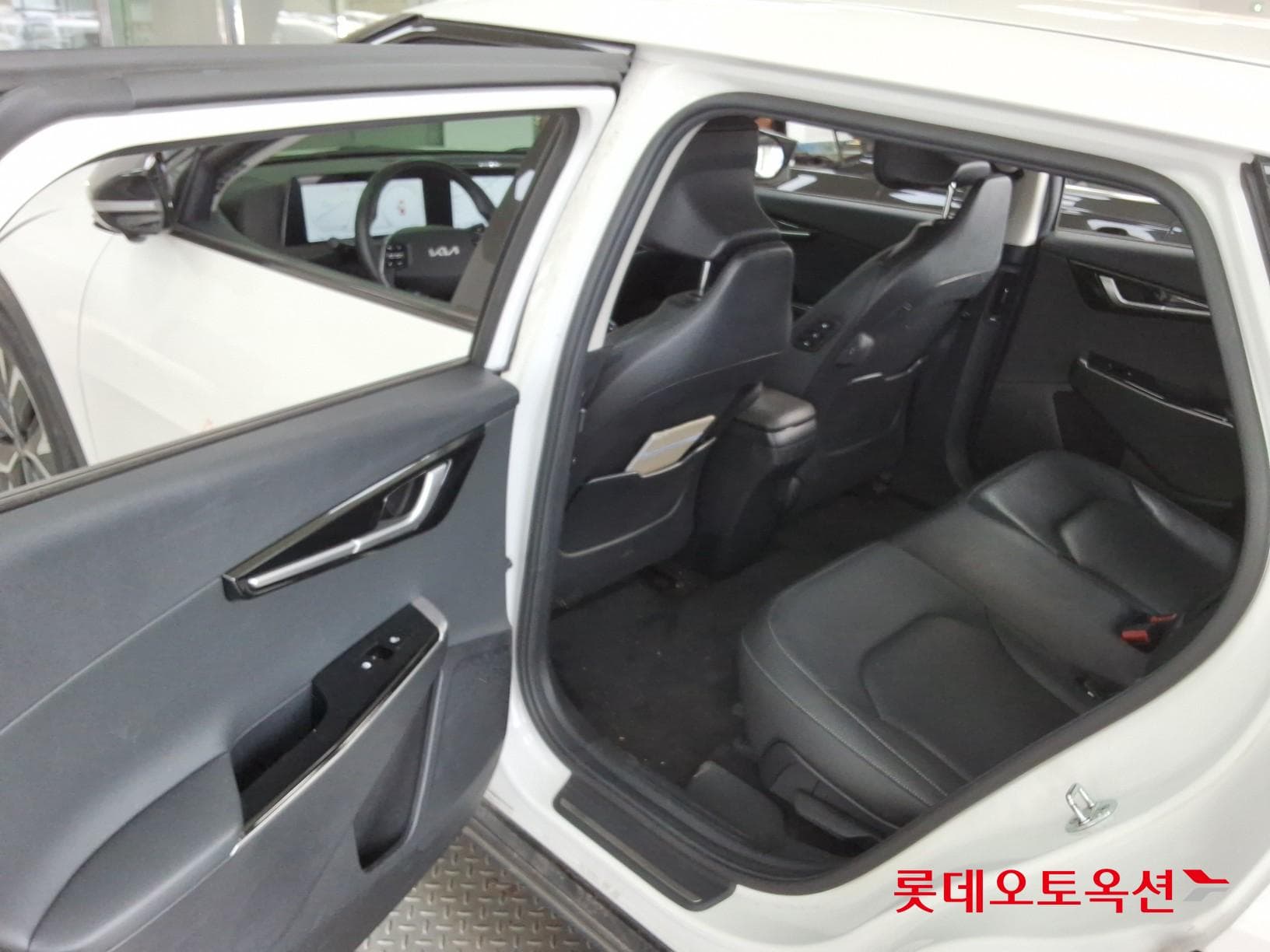 Kia - EV6 | (E) Long Range 2WD 36