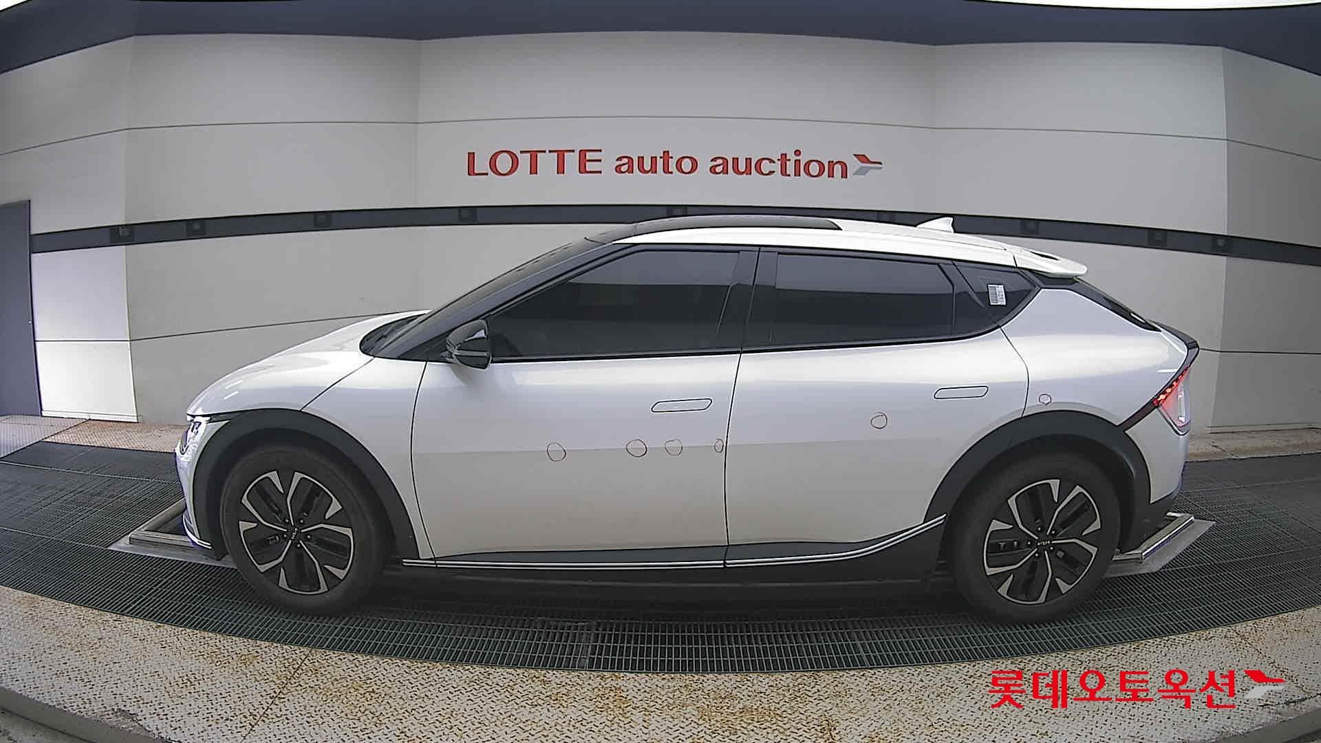 Kia - EV6 | (E) Long Range 2WD 6