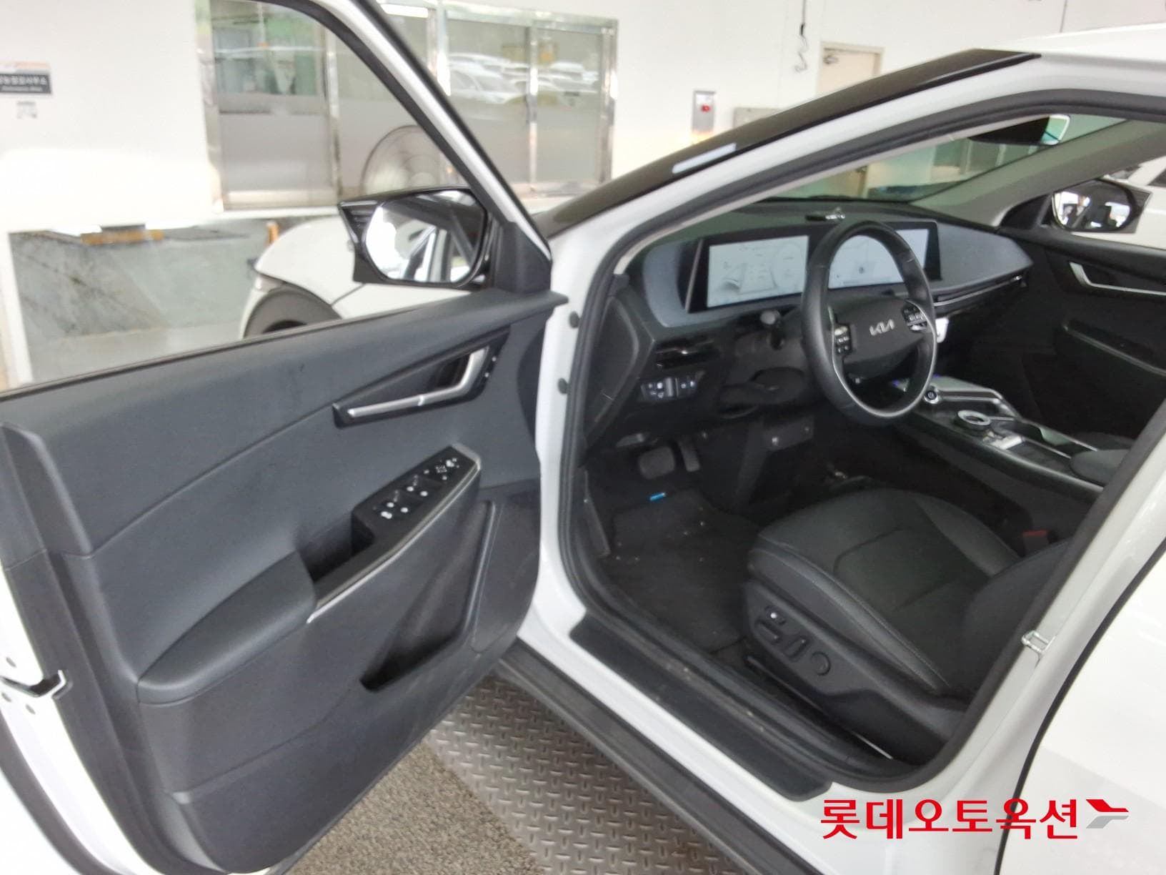 Kia - EV6 | (E) Long Range 2WD 34