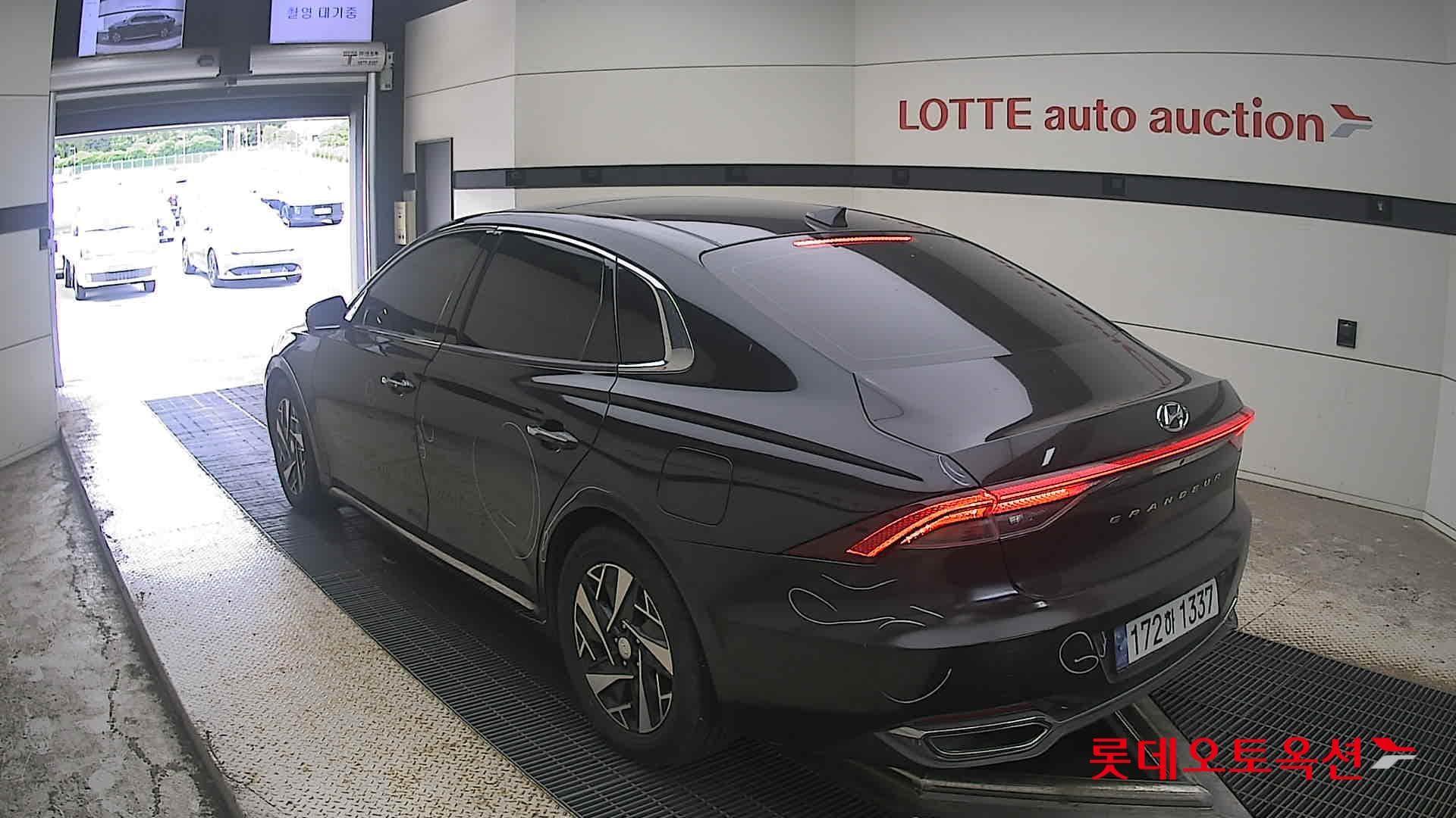 Hyundai - Grandeur | THE NEW (H) 2.4 10