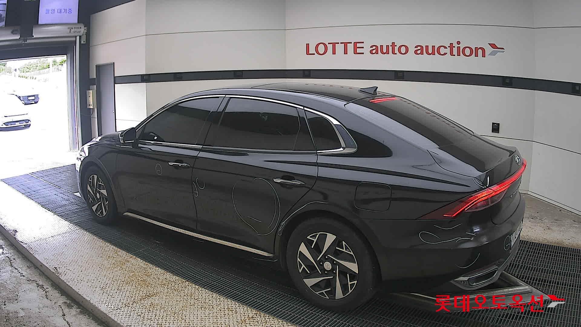 Hyundai - Grandeur | THE NEW (H) 2.4 8