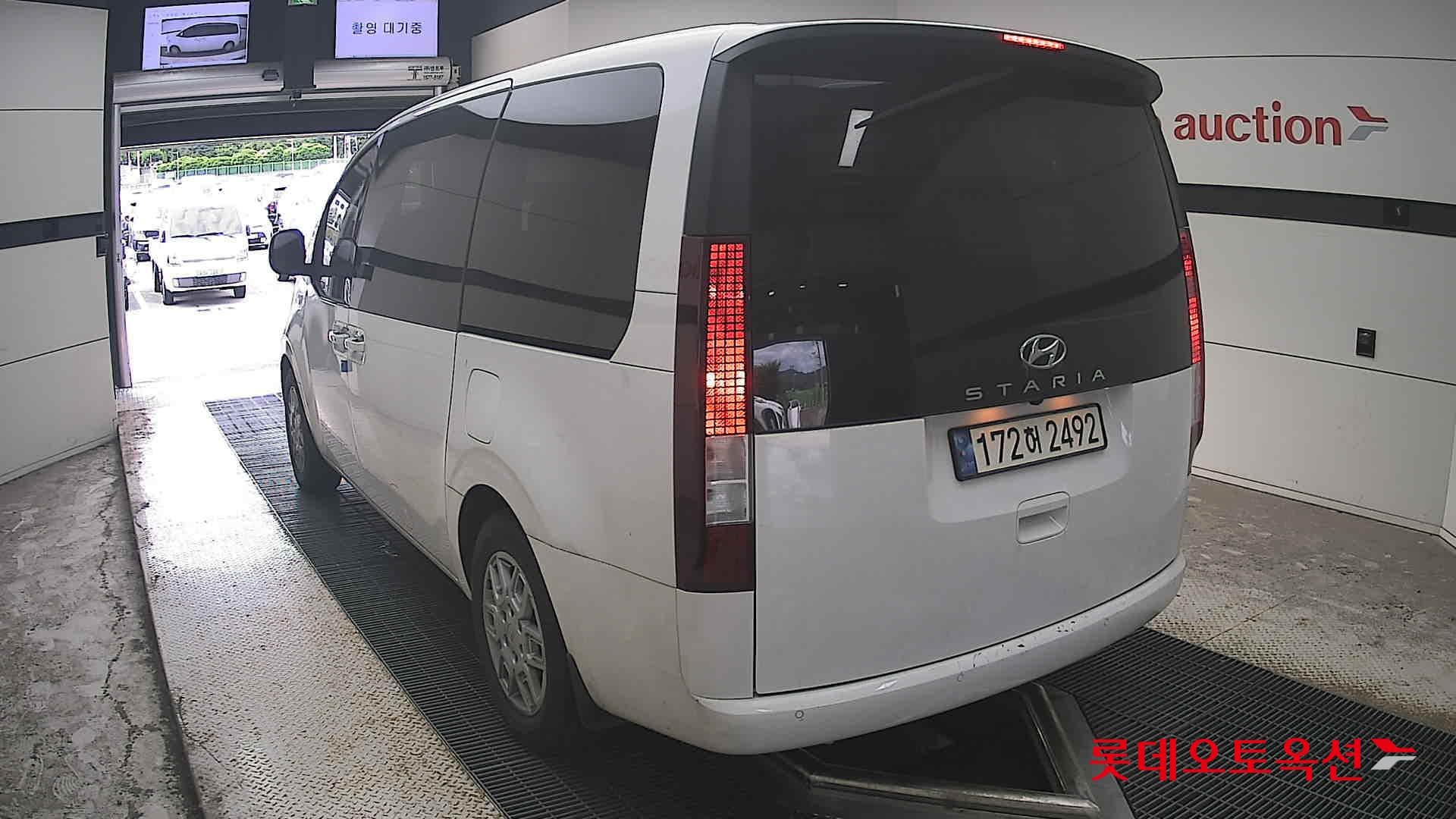 هيونداي - ستاريا | (D) 2.2 Tourer 9Seater Modern 9