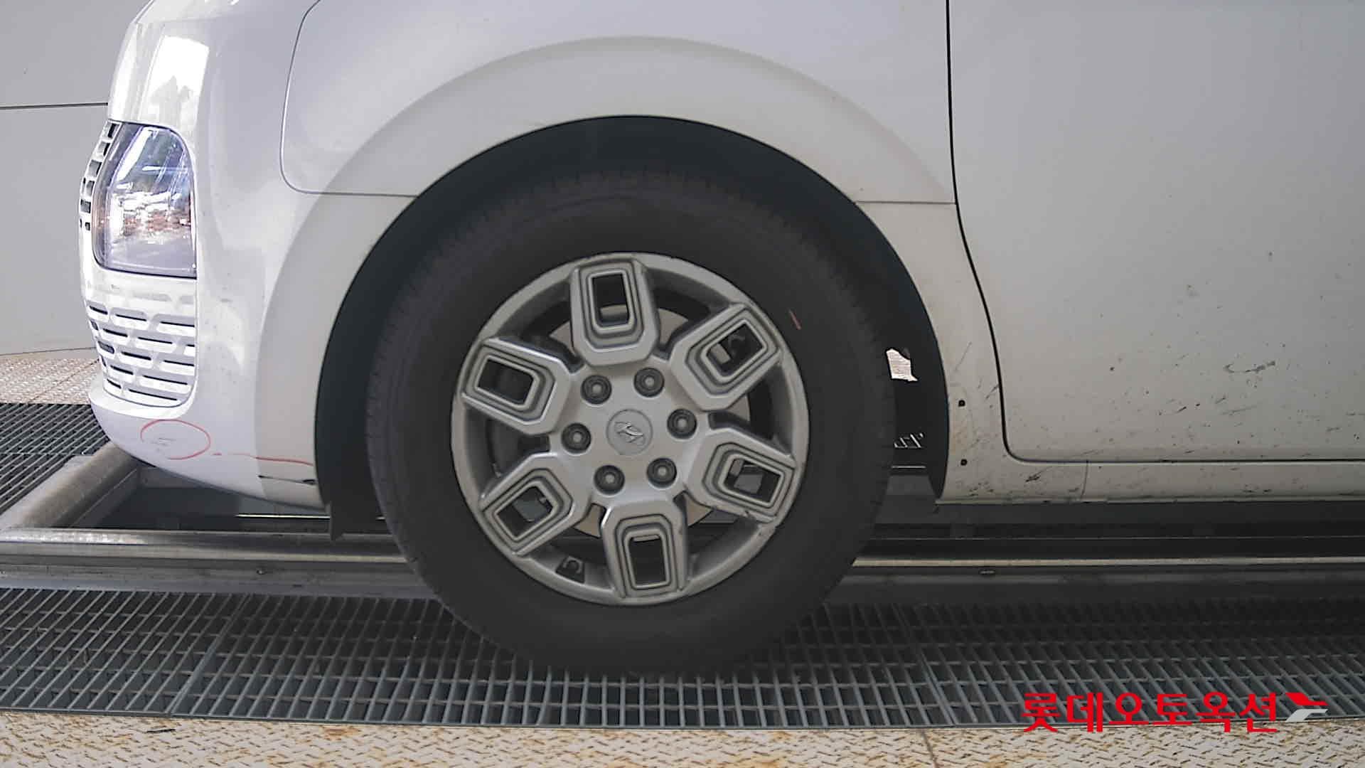هيونداي - ستاريا | (D) 2.2 Tourer 9Seater Modern 21