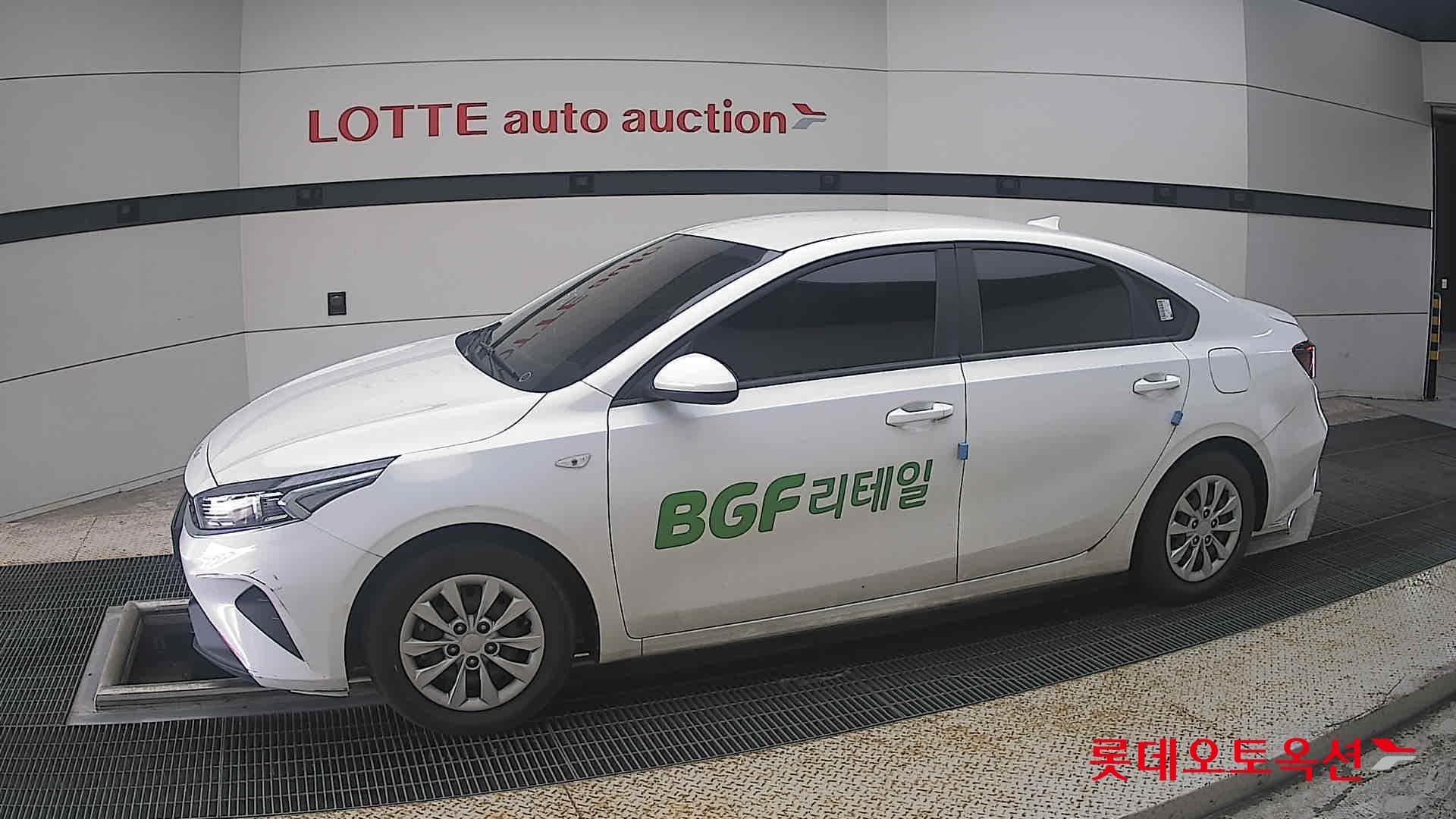 Kia - K3 | (G)1.6 Trendy 2WD AT 5