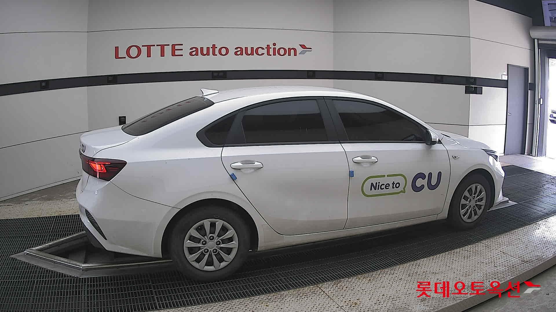 Kia - K3 | (G)1.6 Trendy 2WD AT 15