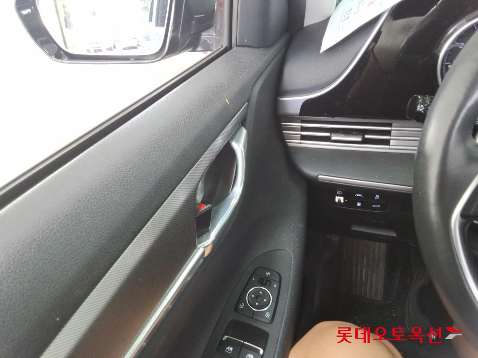 Hyundai - Grandeur | THE NEW (G) 2.5 Premium 28