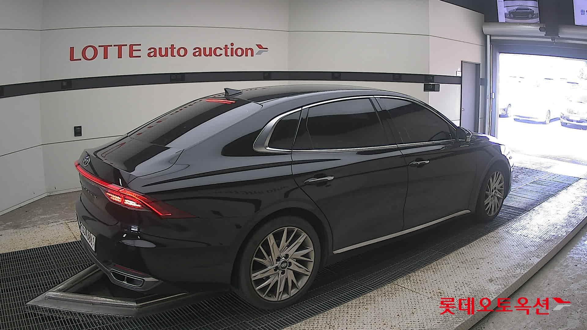 Hyundai - Grandeur | THE NEW (G) 3.3 14