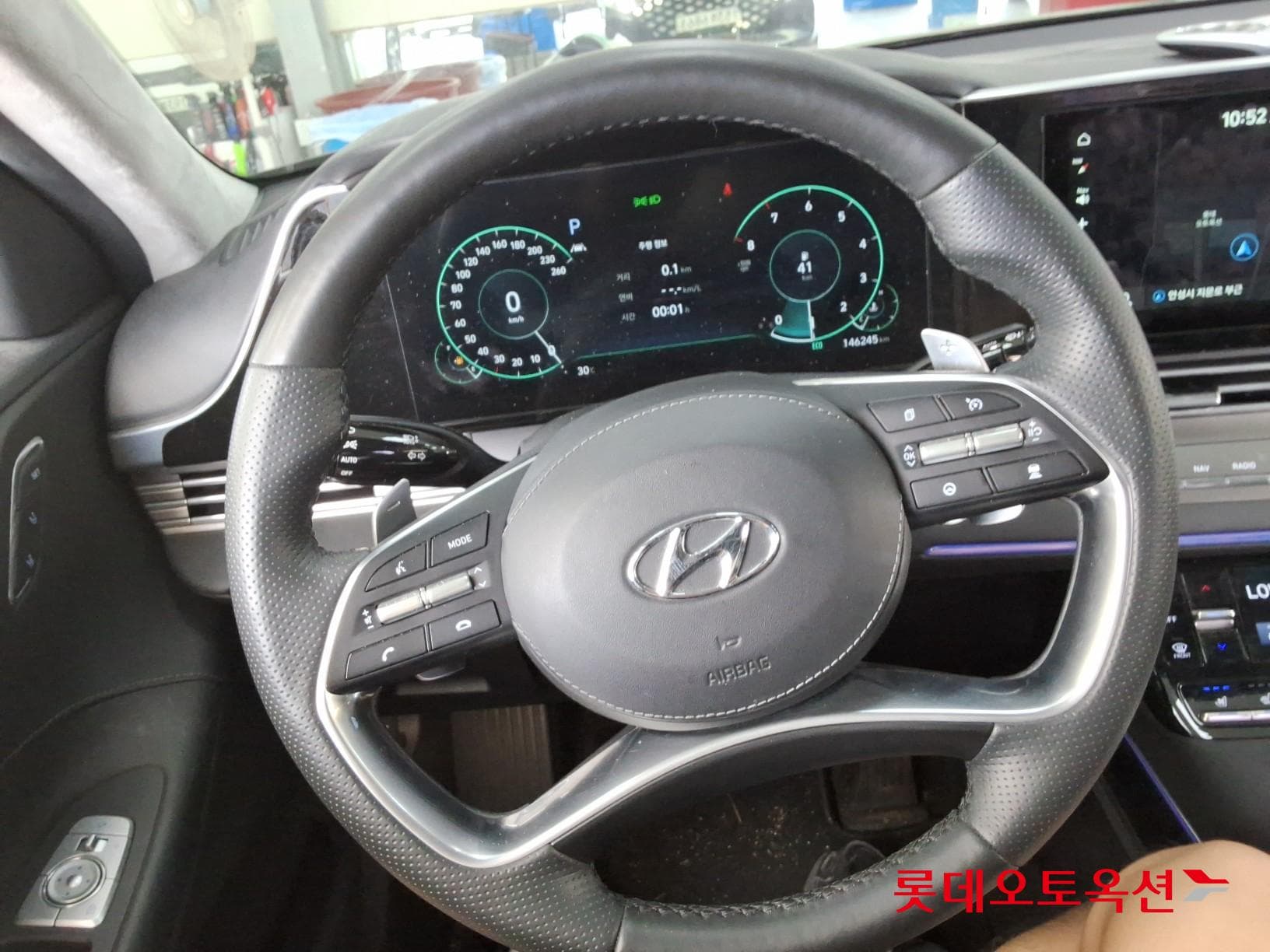 Hyundai - Grandeur | THE NEW (G) 3.3 29