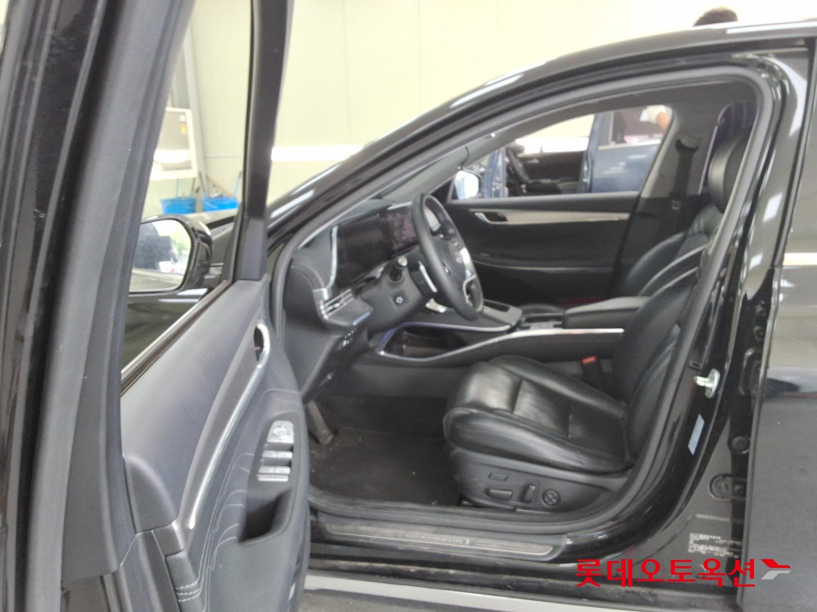 Hyundai - Grandeur | THE NEW (G) 3.3 36