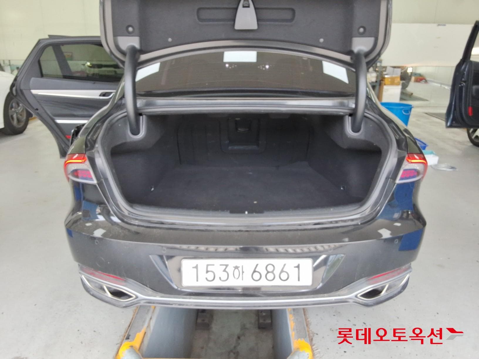 Hyundai - Grandeur | THE NEW (G) 3.3 38