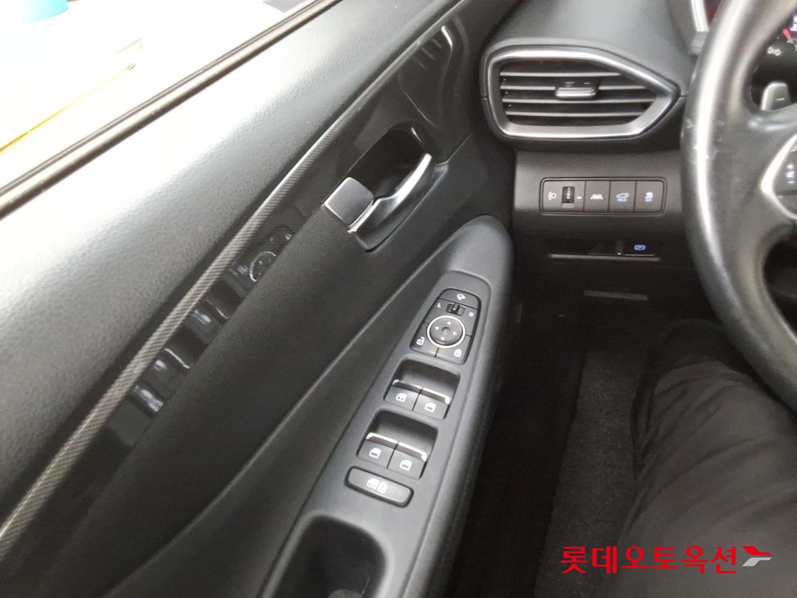 هيونداي - سانتافي | THE NEW SANTAFE (D) 2.2 Premium 5Seater 2WD 28
