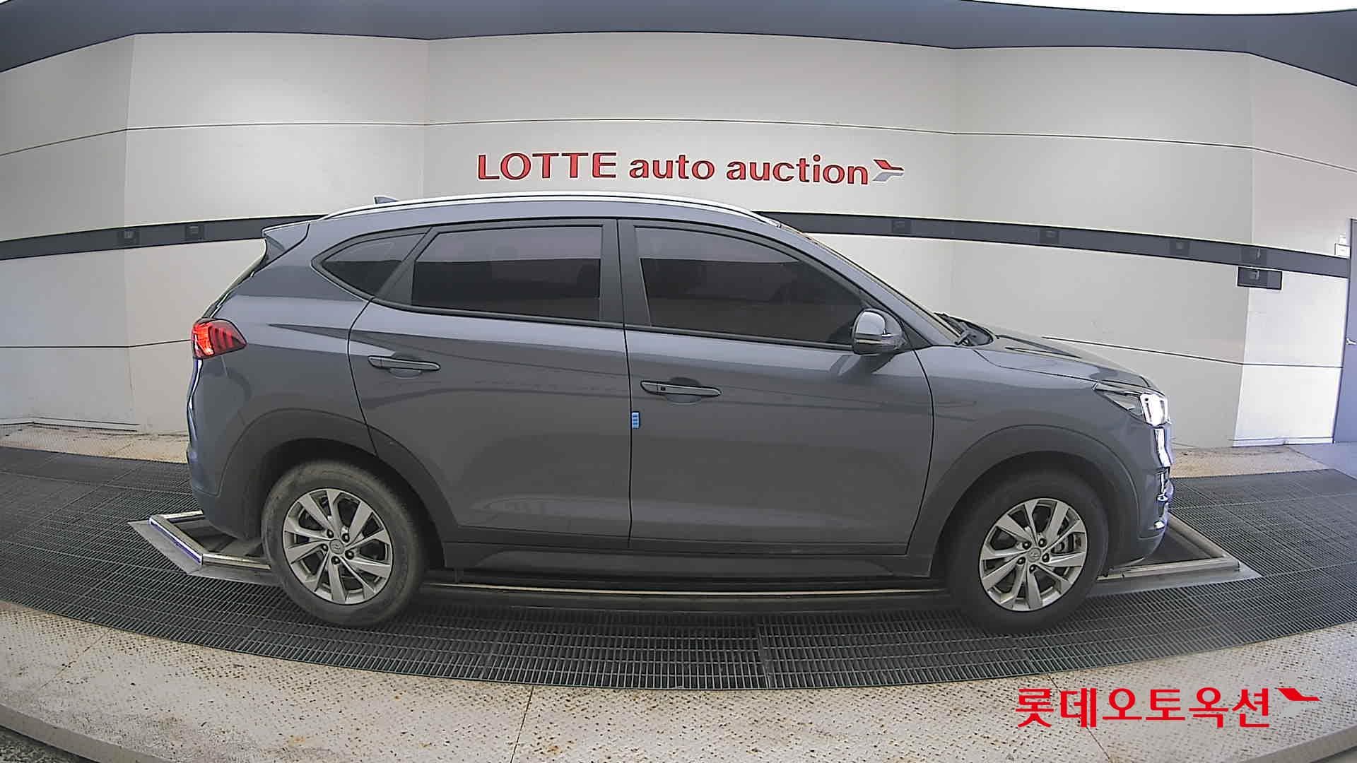 Hyundai - Туссан | (D) 2.0 Modern 4WD 16