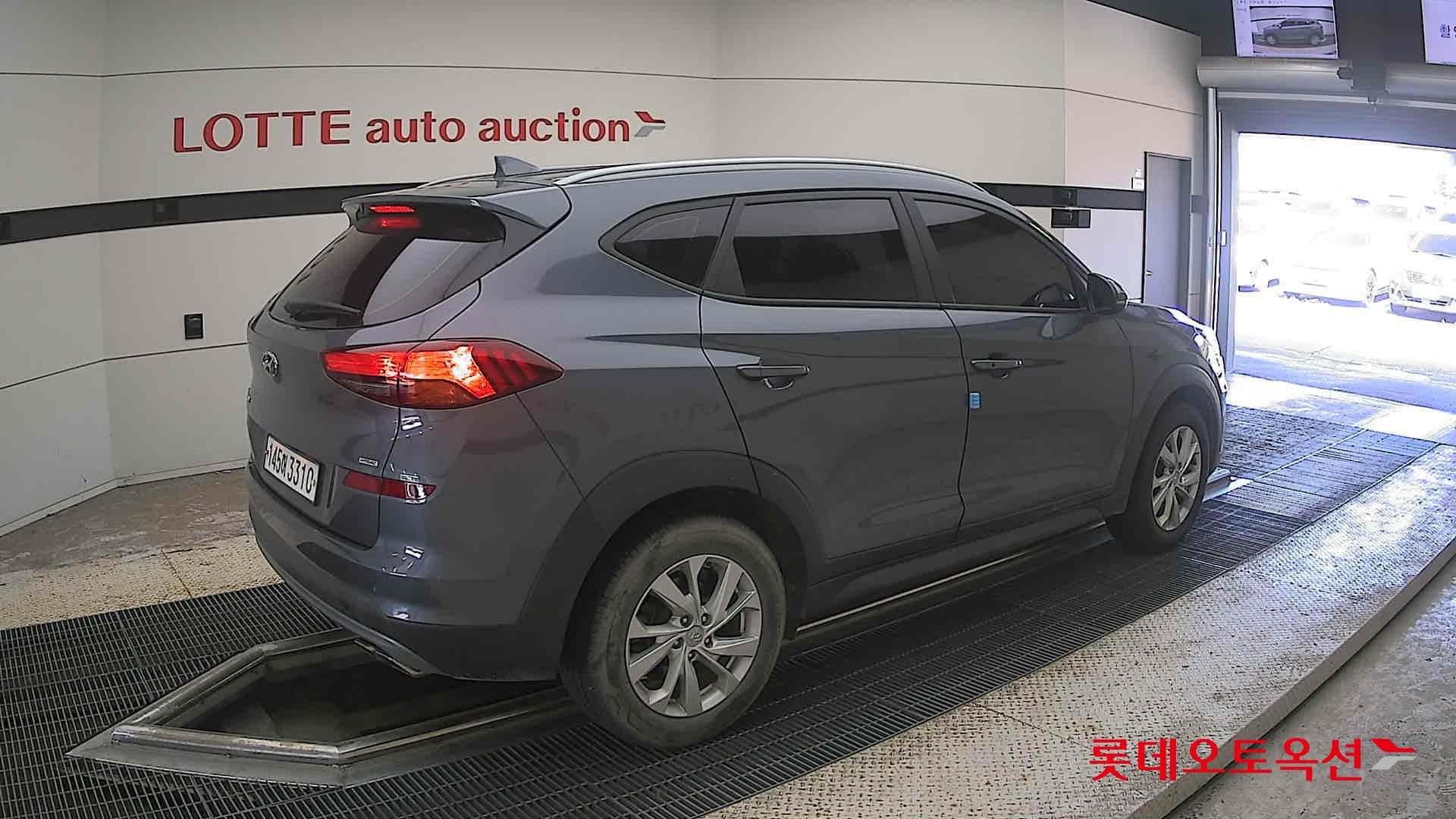 Hyundai - Туссан | (D) 2.0 Modern 4WD 14