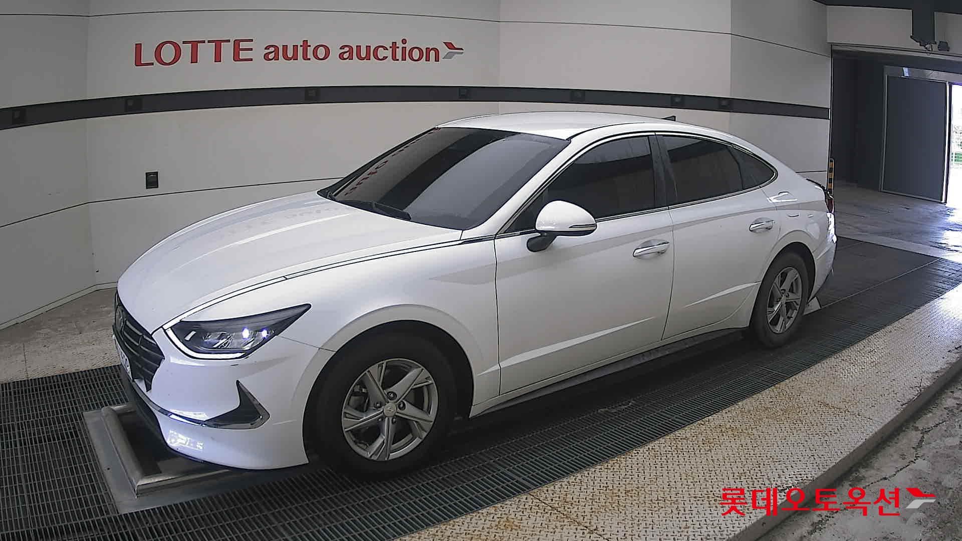 Hyundai - Sonata | DN8 (G) 2.0 Premium 4