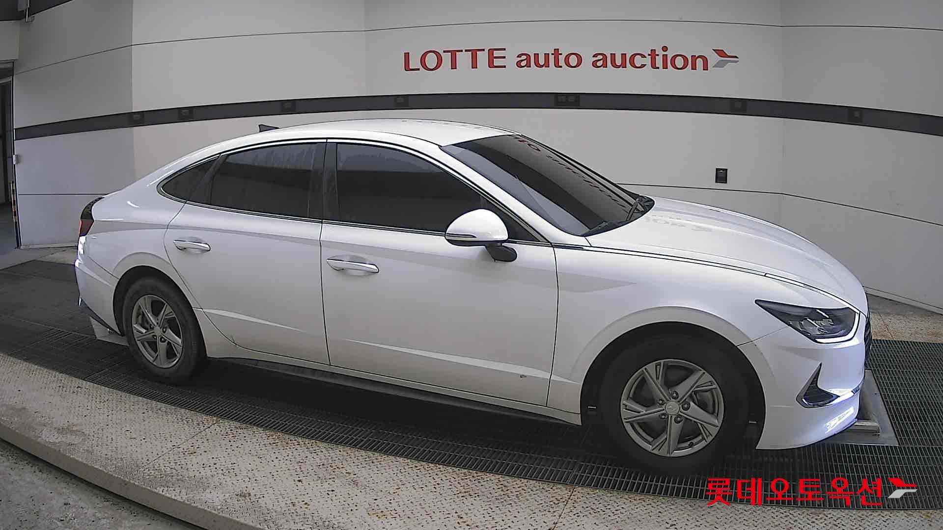 Hyundai - Sonata | DN8 (G) 2.0 Premium 17
