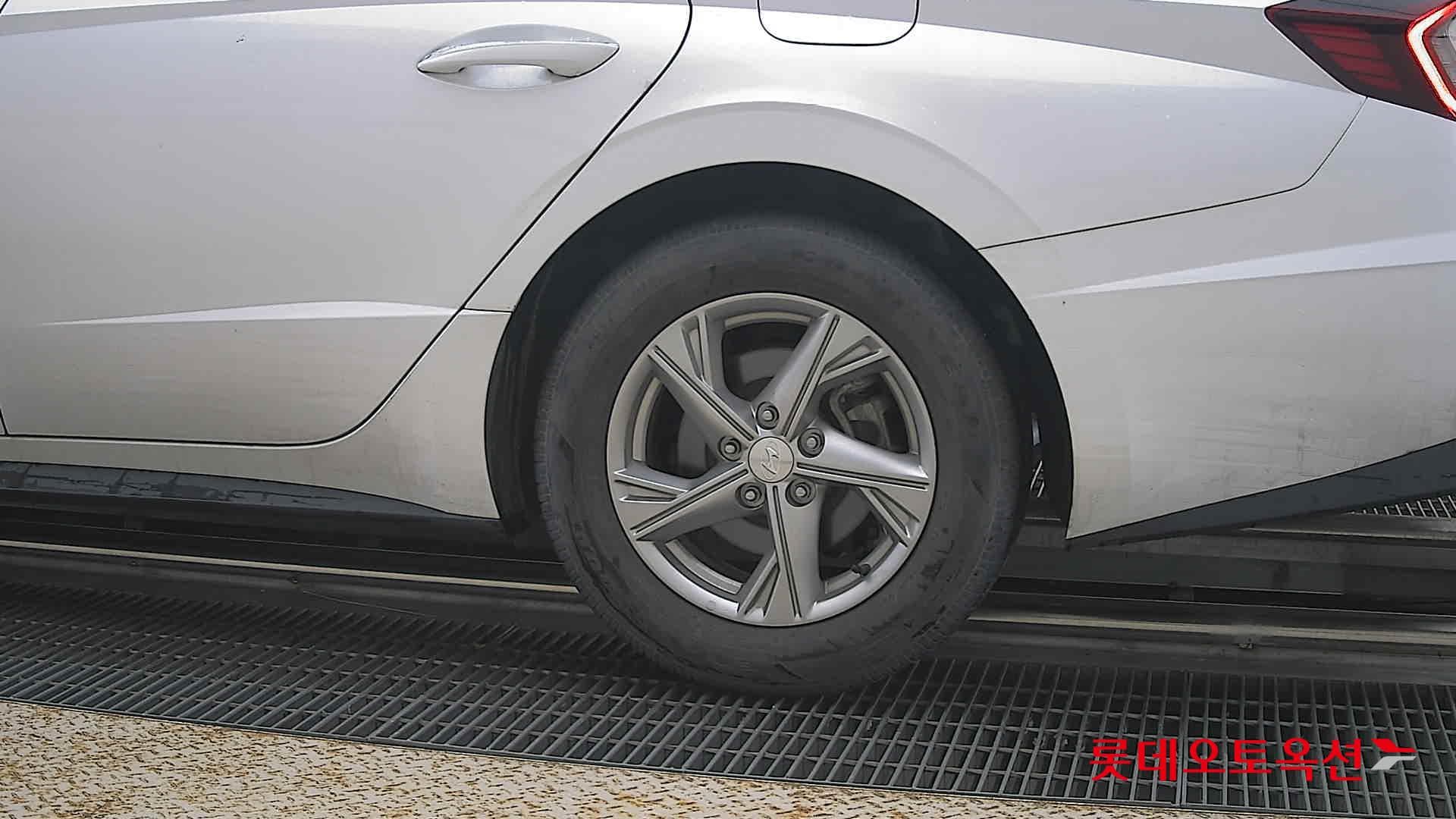 Hyundai - Sonata | DN8 (G) 2.0 Premium 22