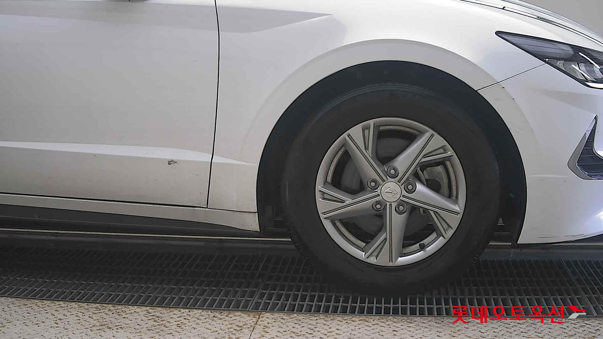 Hyundai - Sonata | DN8 (G) 2.0 Premium 23
