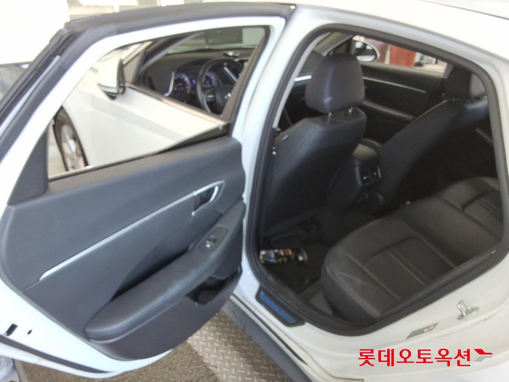 Hyundai - Sonata | DN8 (G) 2.0 Premium 36