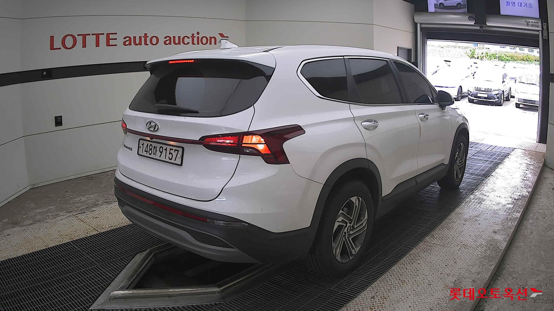 Hyundai - Santa Fe | THE NEW SANTAFE (D) 2.2 Premium 5Seater 2WD 12