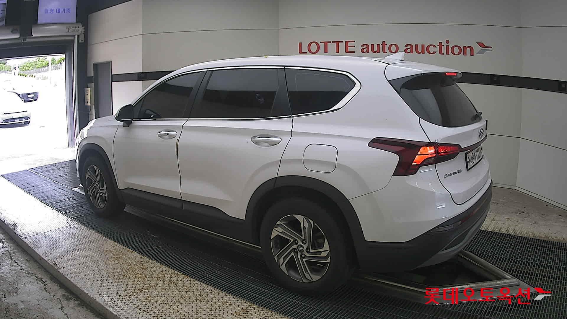 Hyundai - Santa Fe | THE NEW SANTAFE (D) 2.2 Premium 5Seater 2WD 8