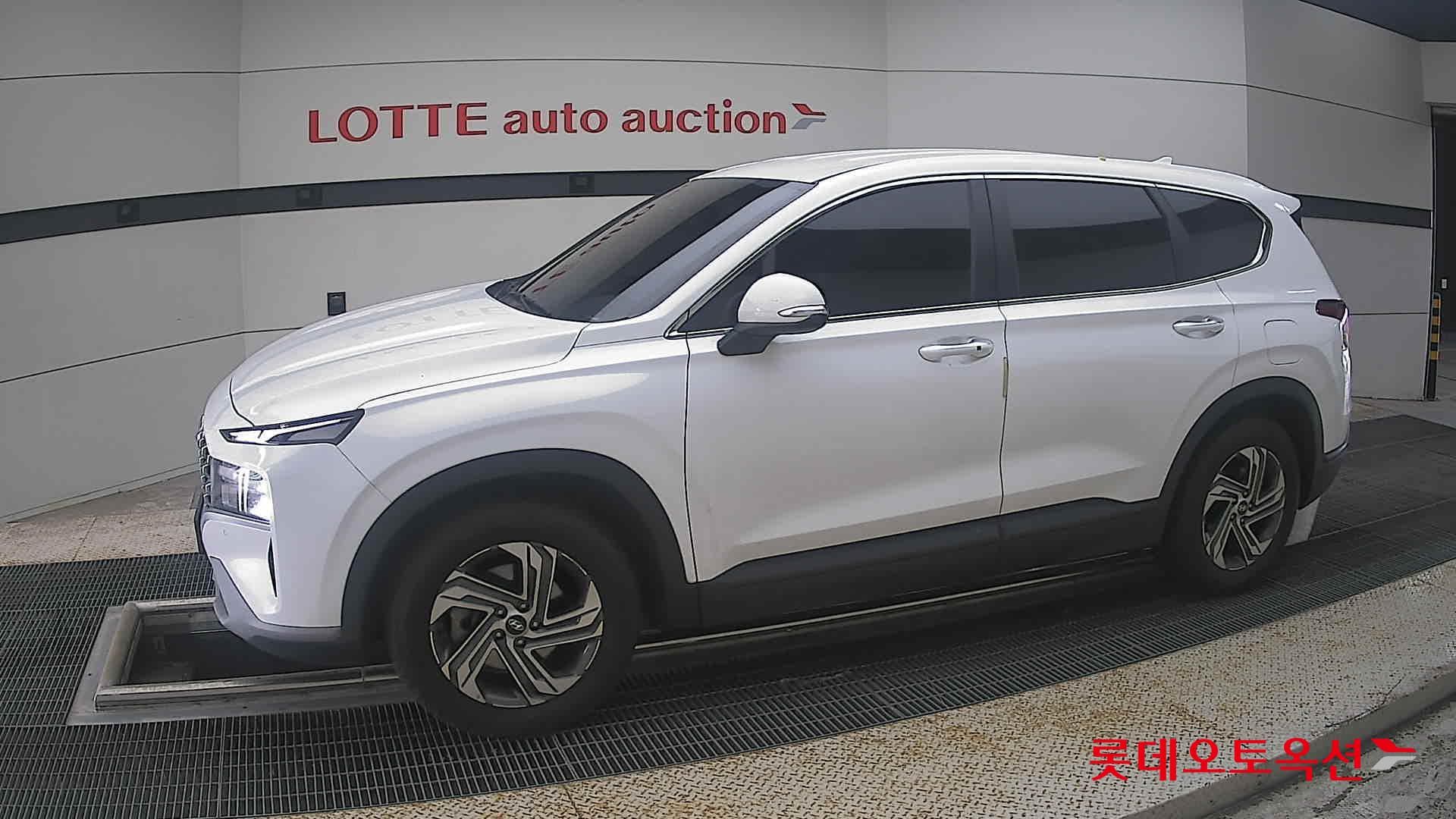 Hyundai - Santa Fe | THE NEW SANTAFE (D) 2.2 Premium 5Seater 2WD 5