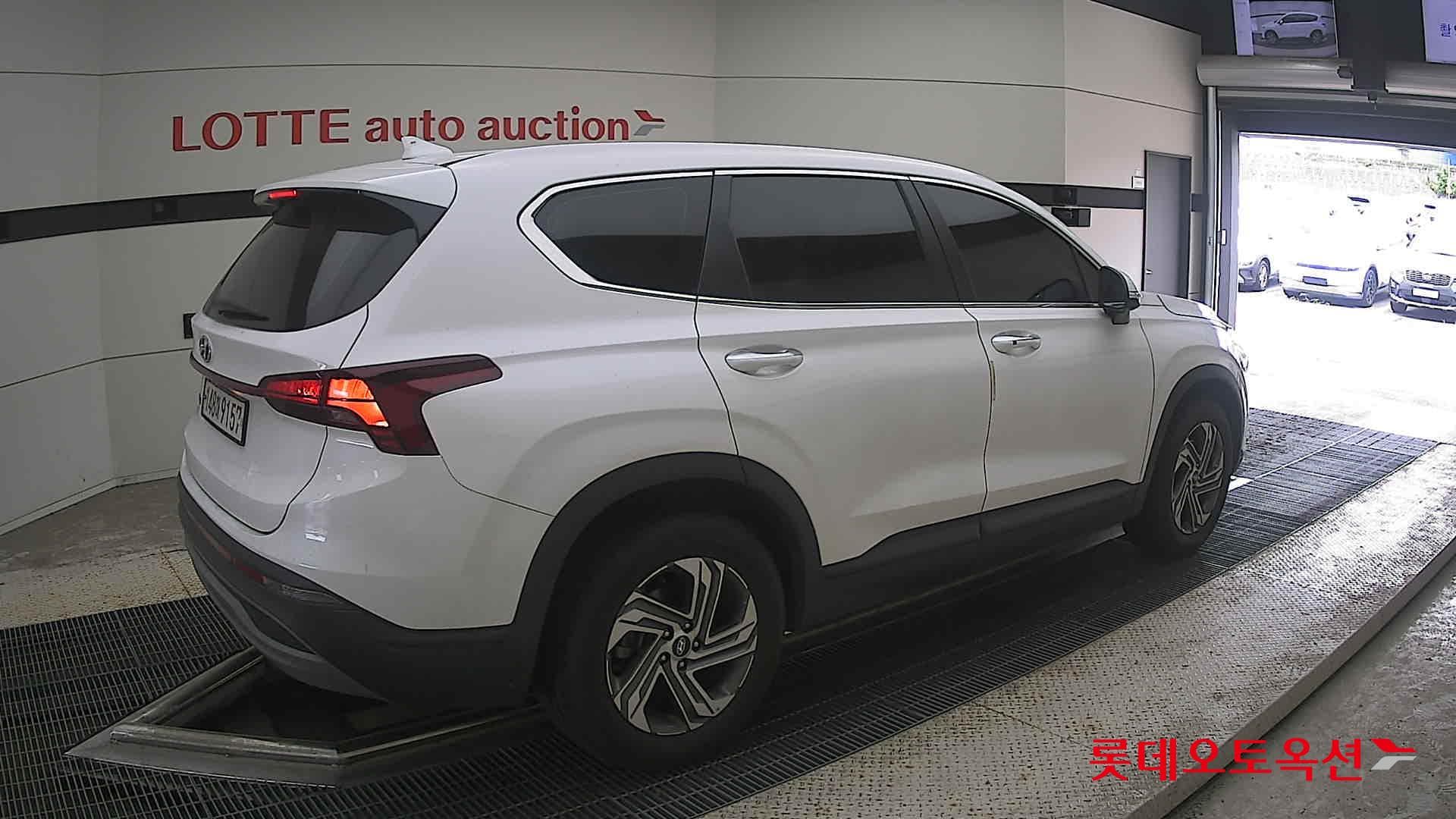 Hyundai - Santa Fe | THE NEW SANTAFE (D) 2.2 Premium 5Seater 2WD 14