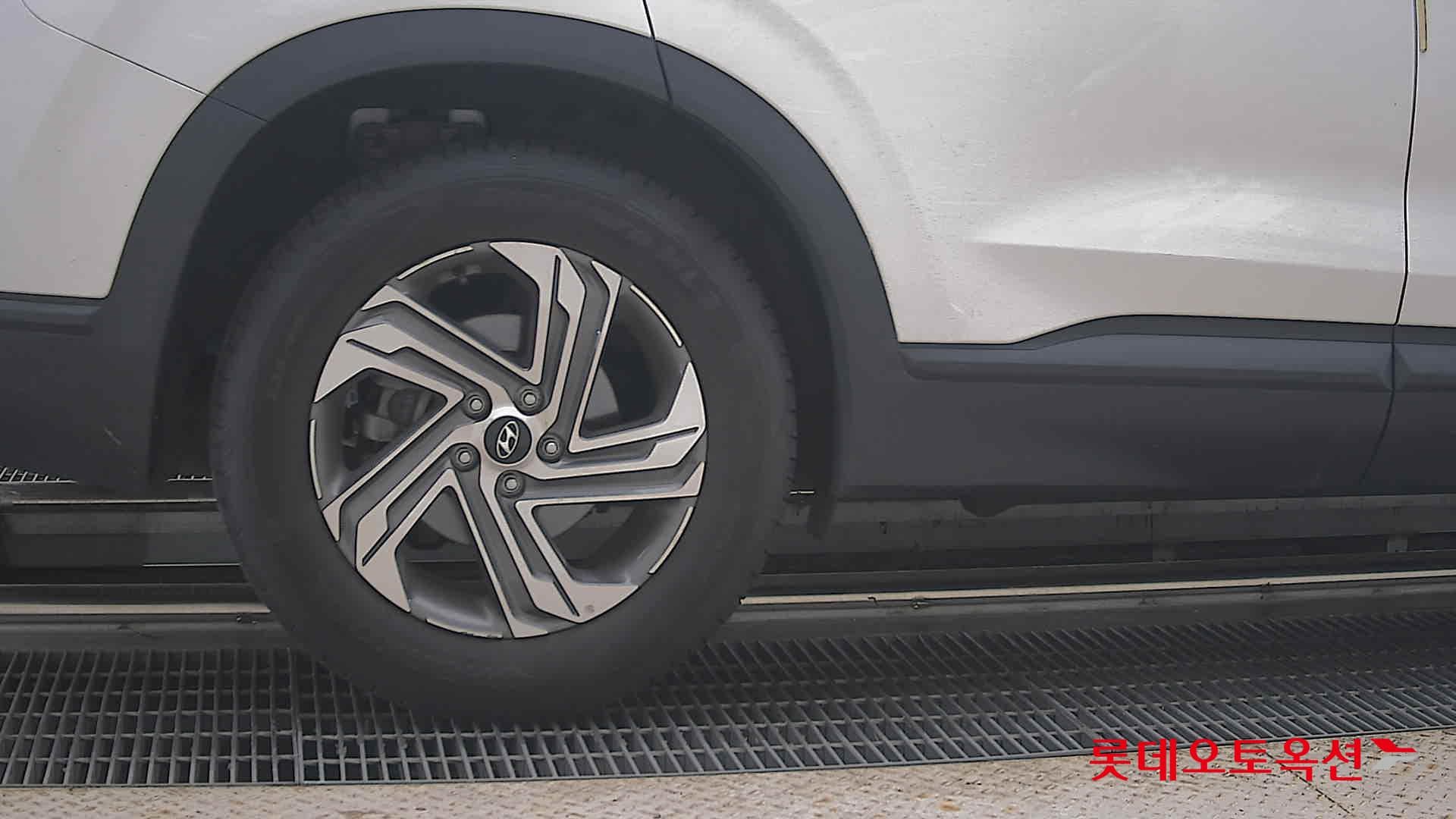Hyundai - Santa Fe | THE NEW SANTAFE (D) 2.2 Premium 5Seater 2WD 24