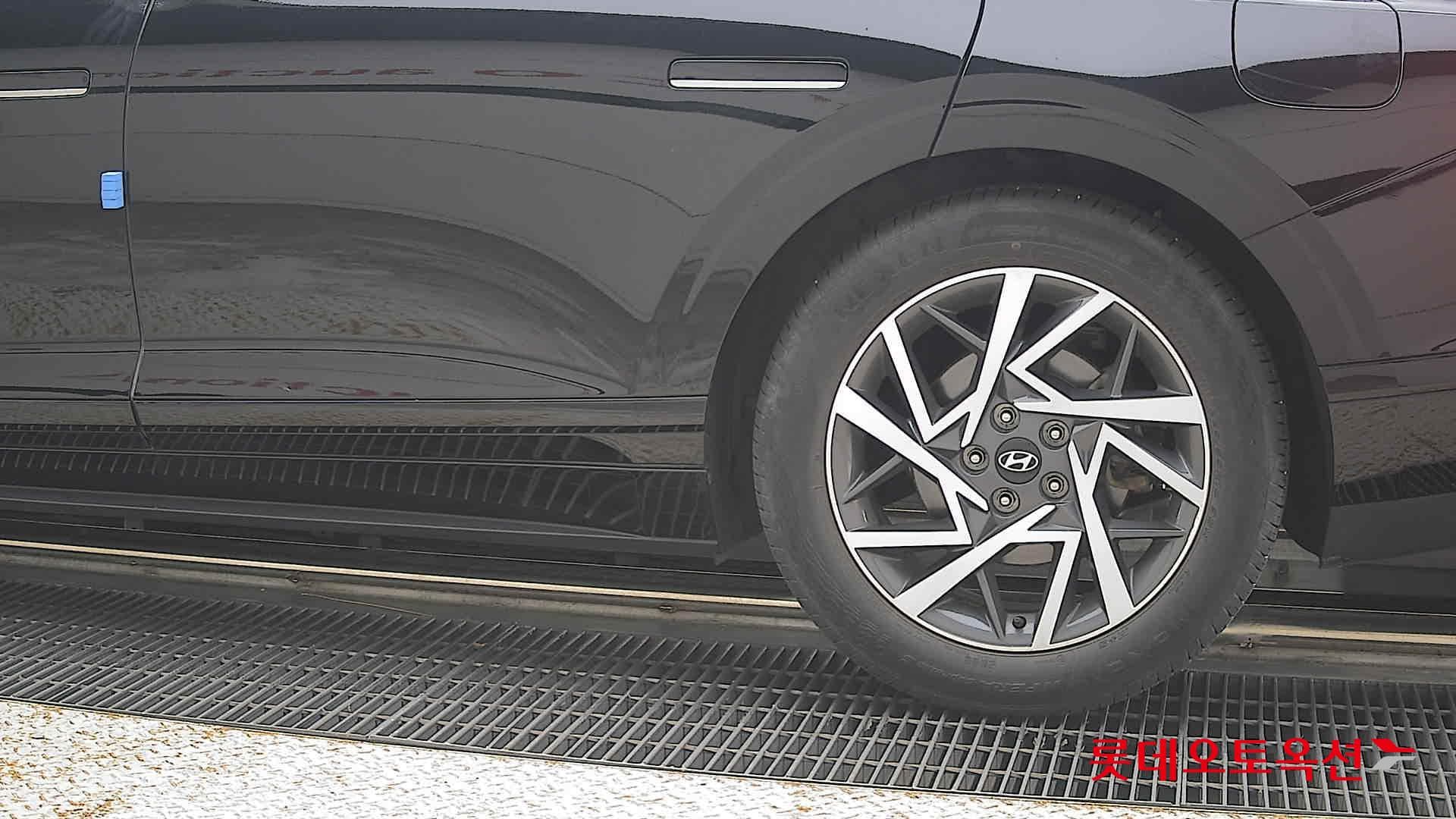 هيونداي - جرانديور (أزيرا) | GN7 (H)1.6T Premium 2WD AT 22