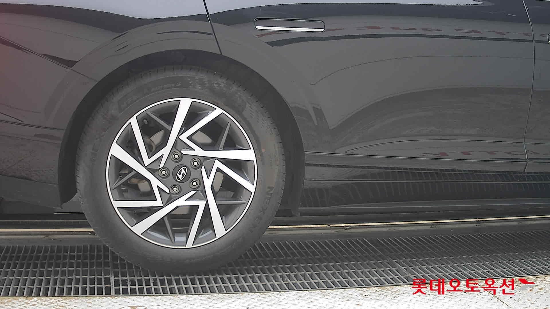 هيونداي - جرانديور (أزيرا) | GN7 (H)1.6T Premium 2WD AT 24