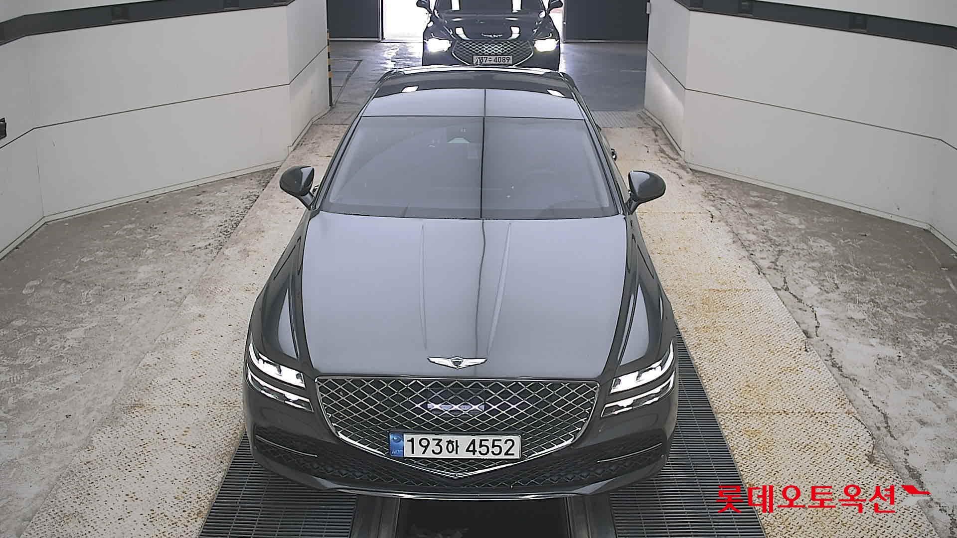 جينيسيس G80