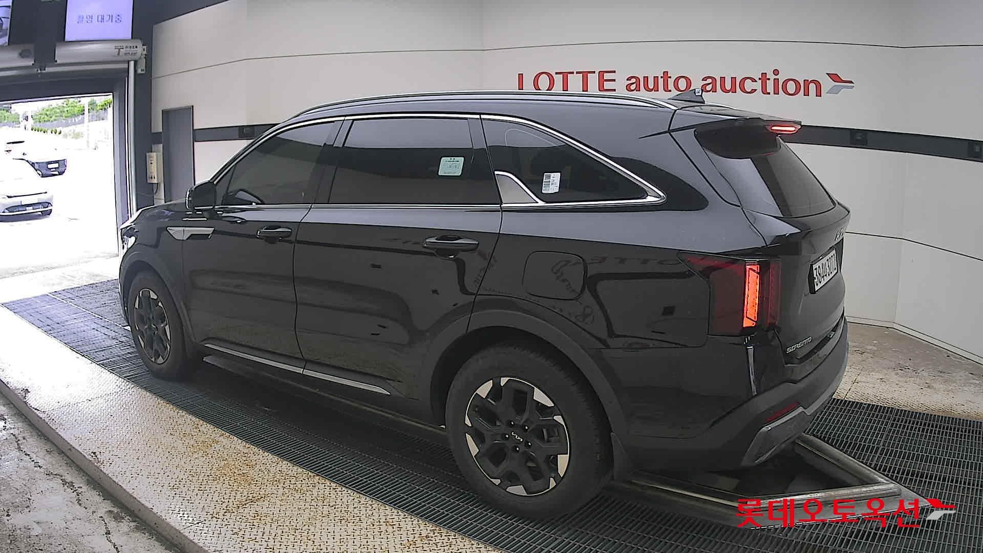 Kia - Sorento | MQ4 (D)2.2 Noblesse 5 4WD AT 8