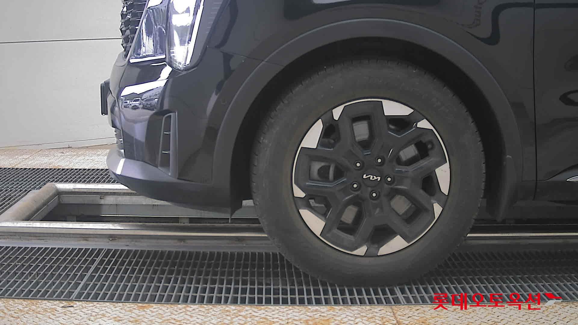 Kia - Sorento | MQ4 (D)2.2 Noblesse 5 4WD AT 21