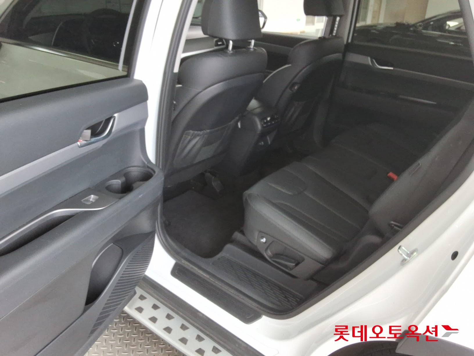 Hyundai - Palisade | (G) 3.8 Exclusive 2WD 8 36