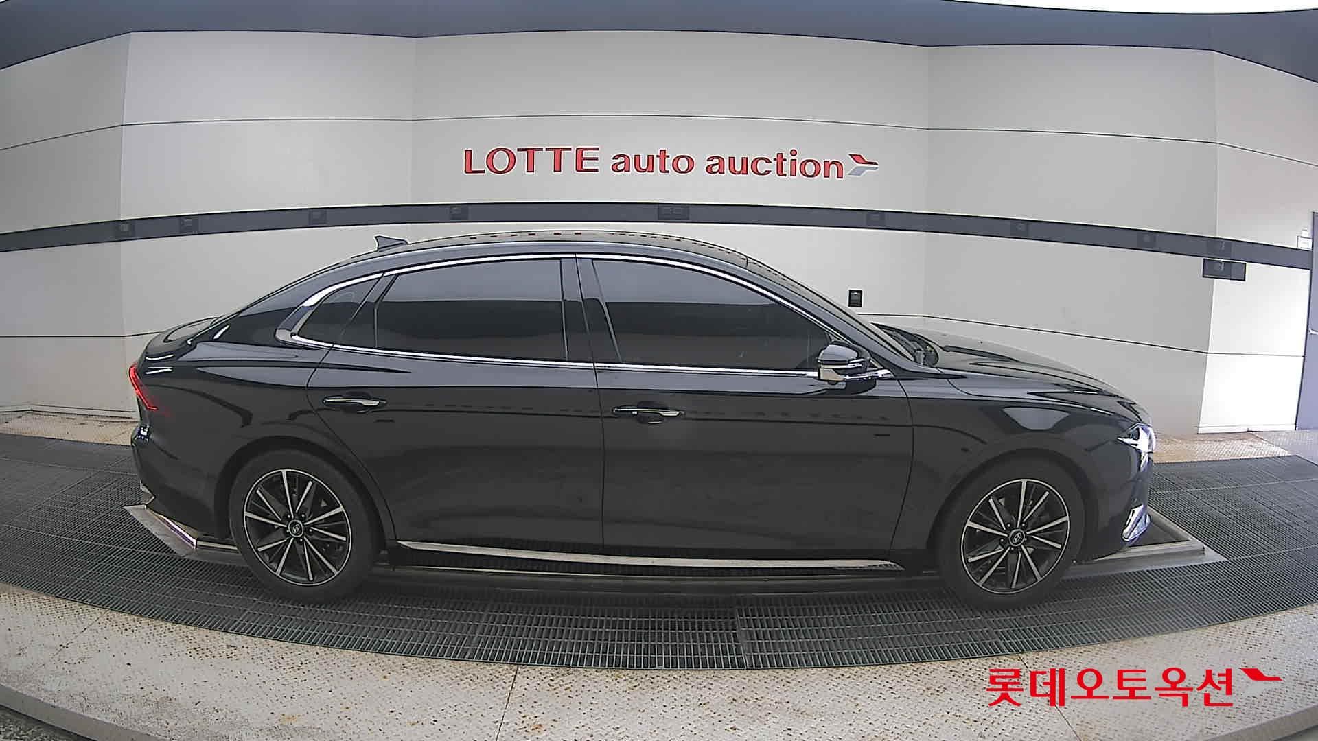 Hyundai - Grandeur | THE NEW (G) 2.5 Exclusive 16