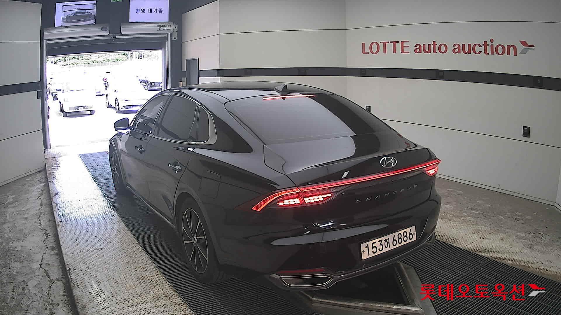 Hyundai - Grandeur | THE NEW (G) 2.5 Exclusive 9