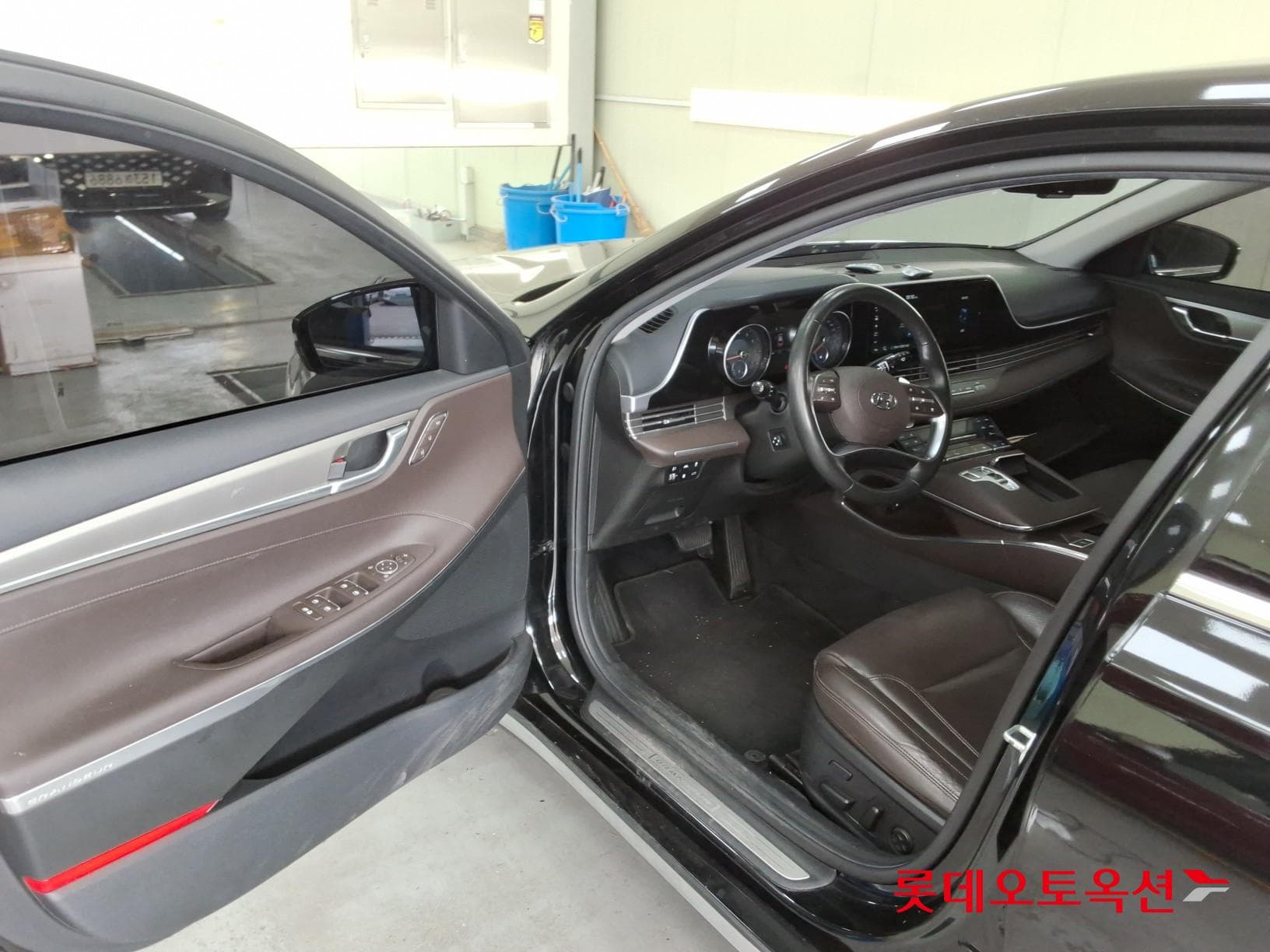 Hyundai - Grandeur | THE NEW (G) 2.5 Exclusive 34