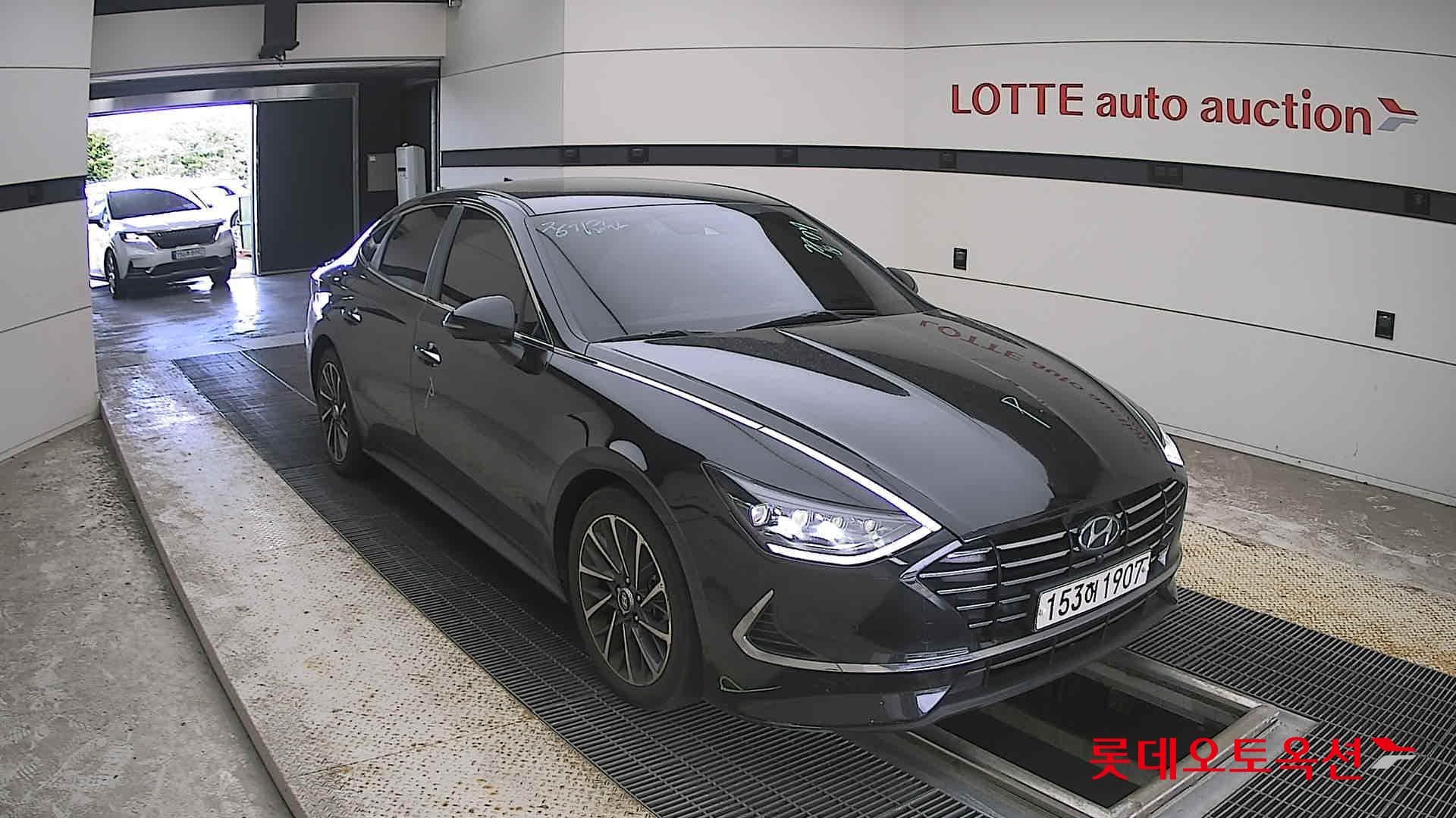 Hyundai - Соната | DN8 (G) 2.0 Inspiration 19