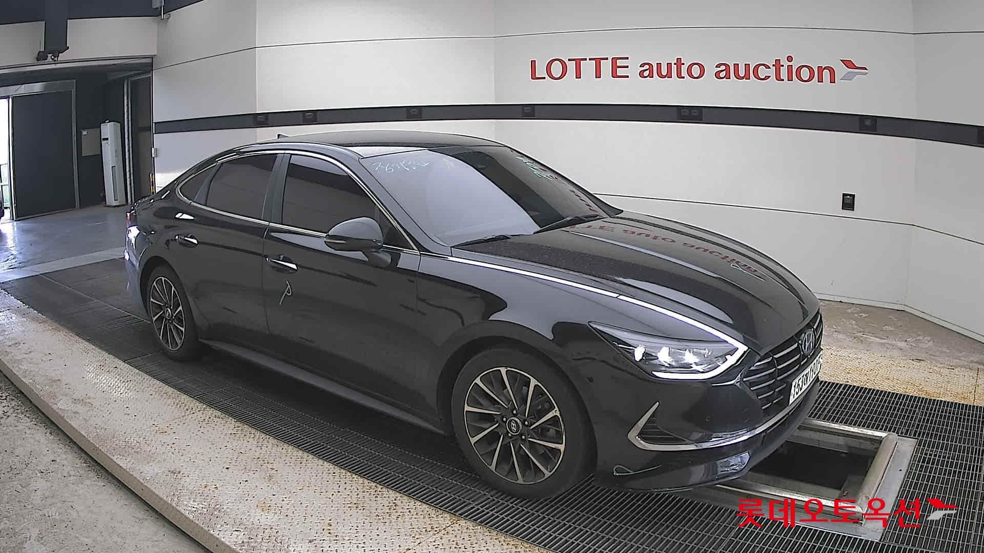 Hyundai - Соната | DN8 (G) 2.0 Inspiration 18