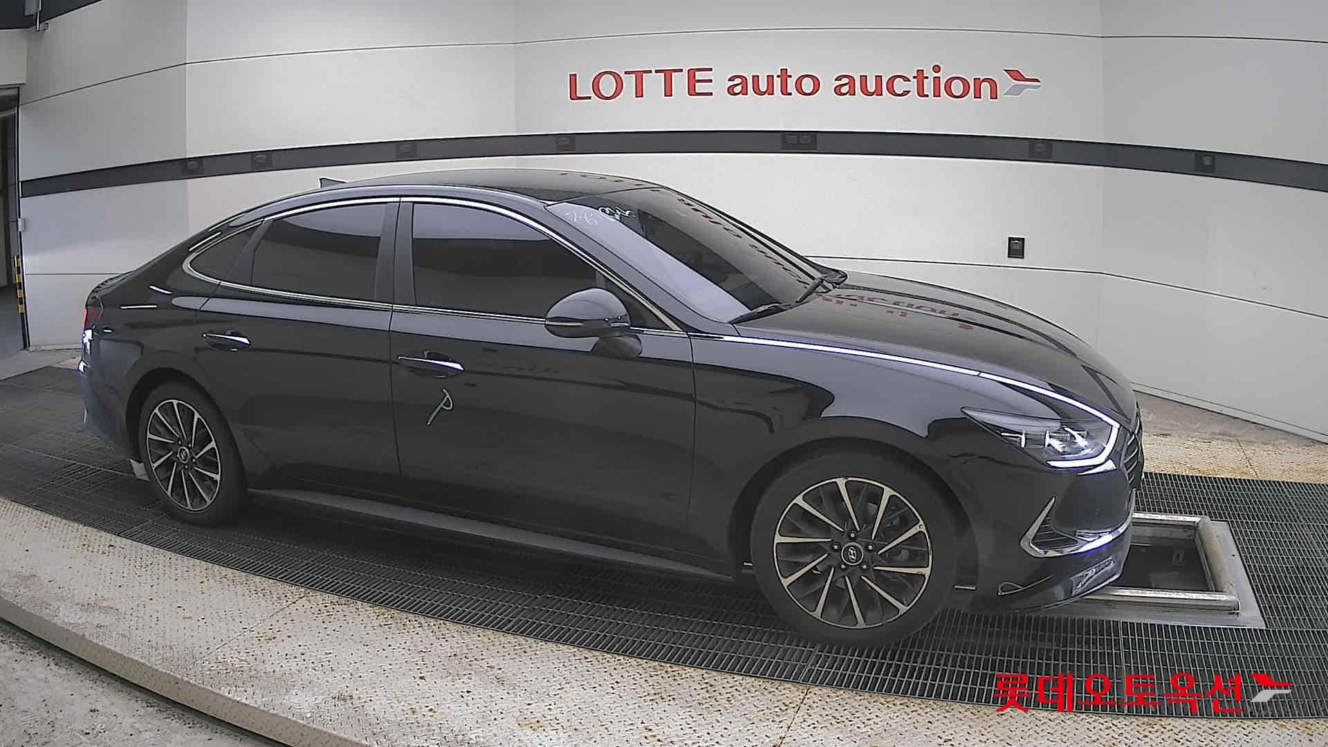 Hyundai - Соната | DN8 (G) 2.0 Inspiration 17