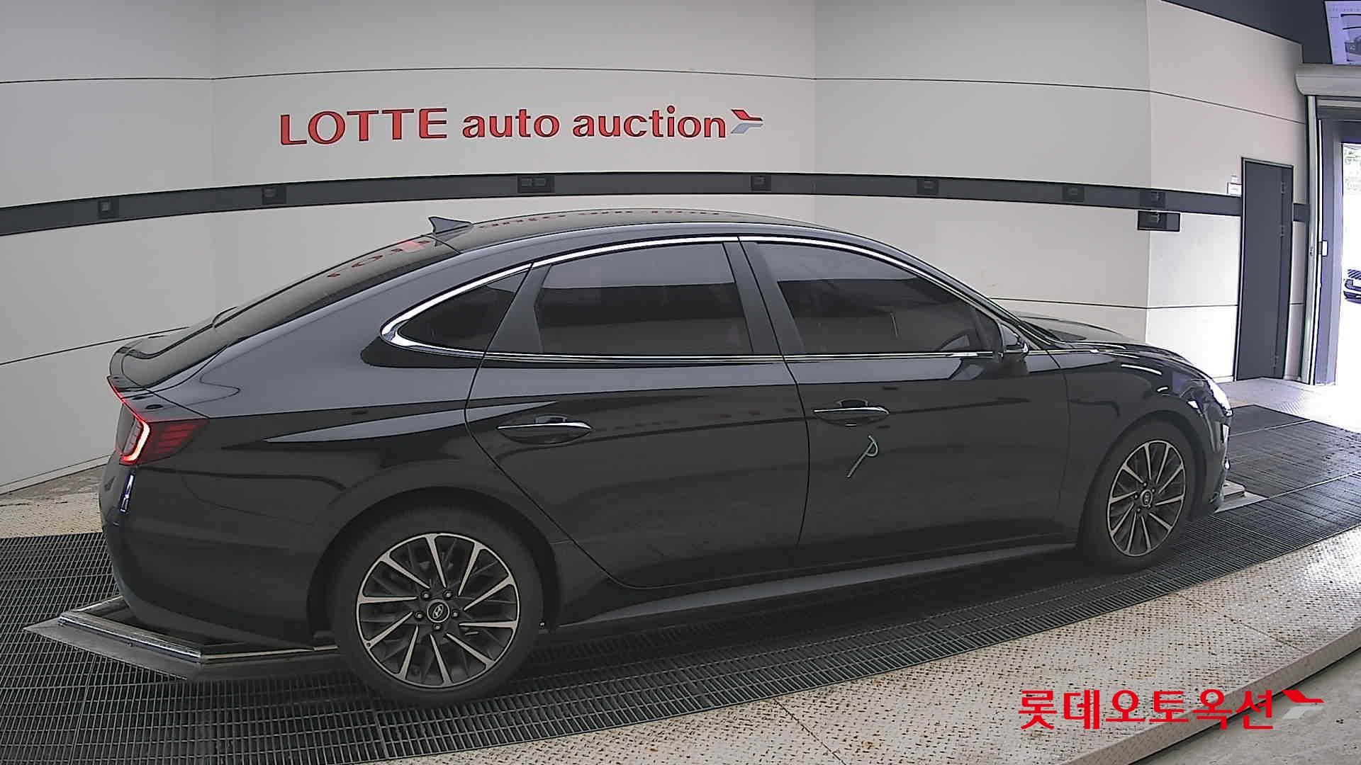 Hyundai - Соната | DN8 (G) 2.0 Inspiration 15