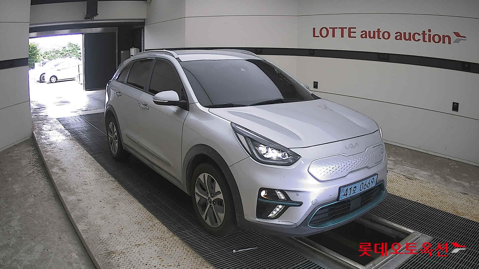 Kia - Ниро | EV (E) Noblesse_22MY 19