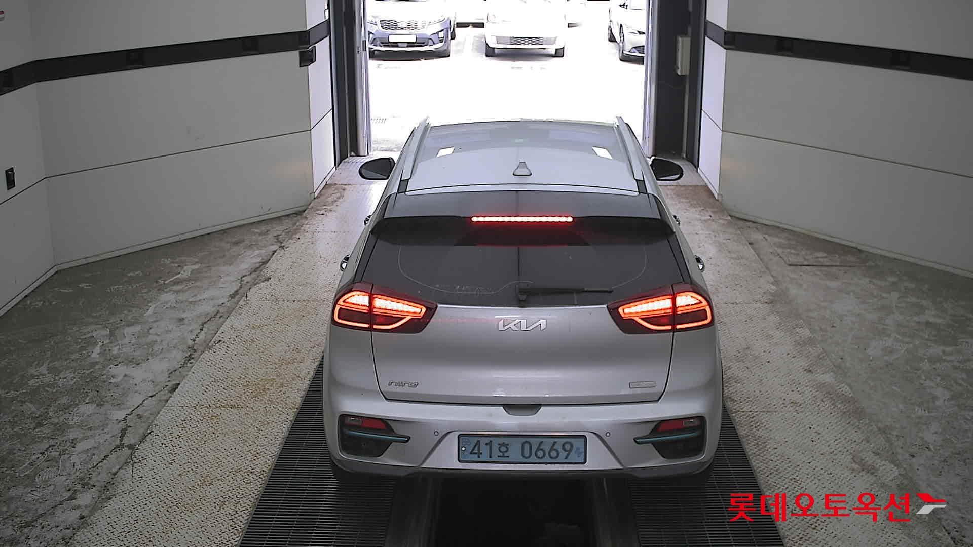 Kia - Ниро | EV (E) Noblesse_22MY 11