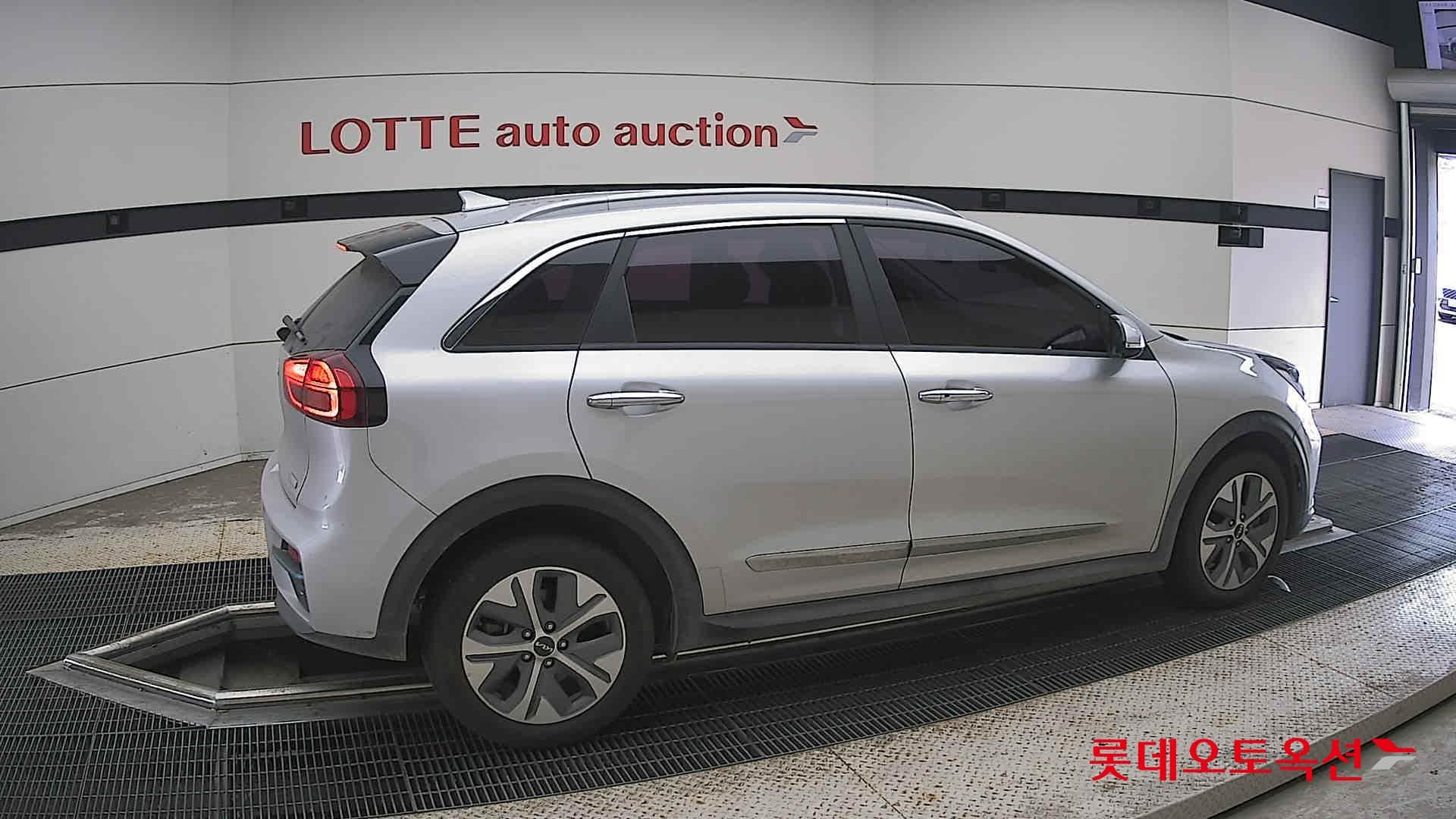 Kia - Ниро | EV (E) Noblesse_22MY 15