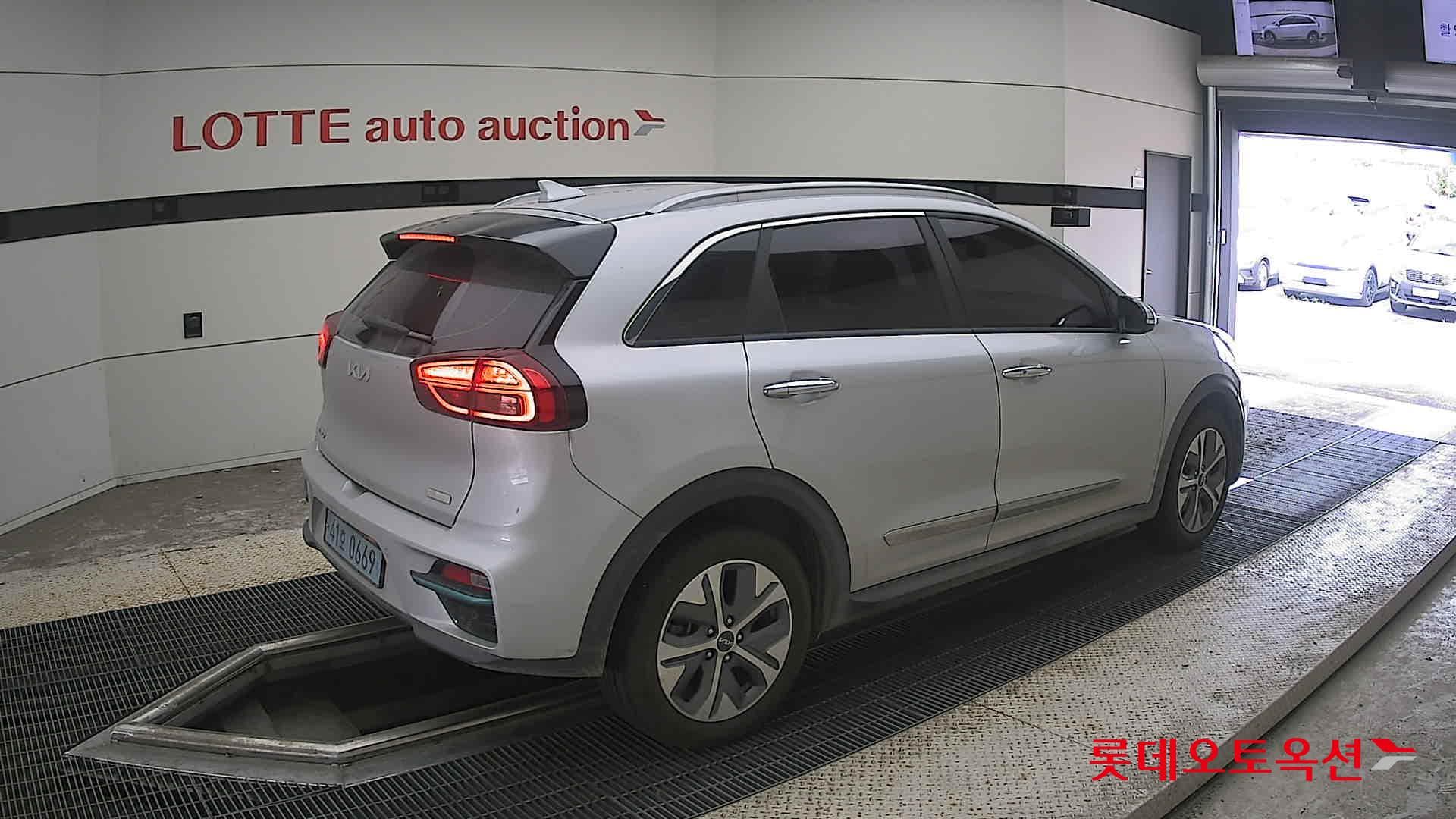 Kia - Ниро | EV (E) Noblesse_22MY 14