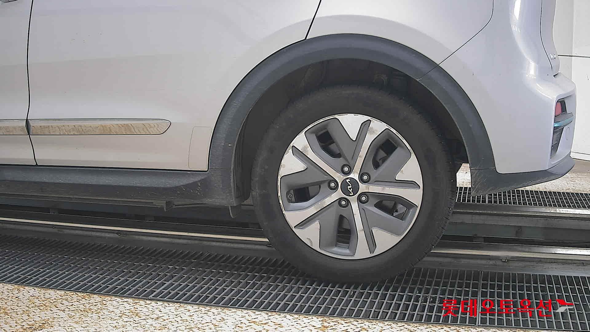 Kia - Ниро | EV (E) Noblesse_22MY 22