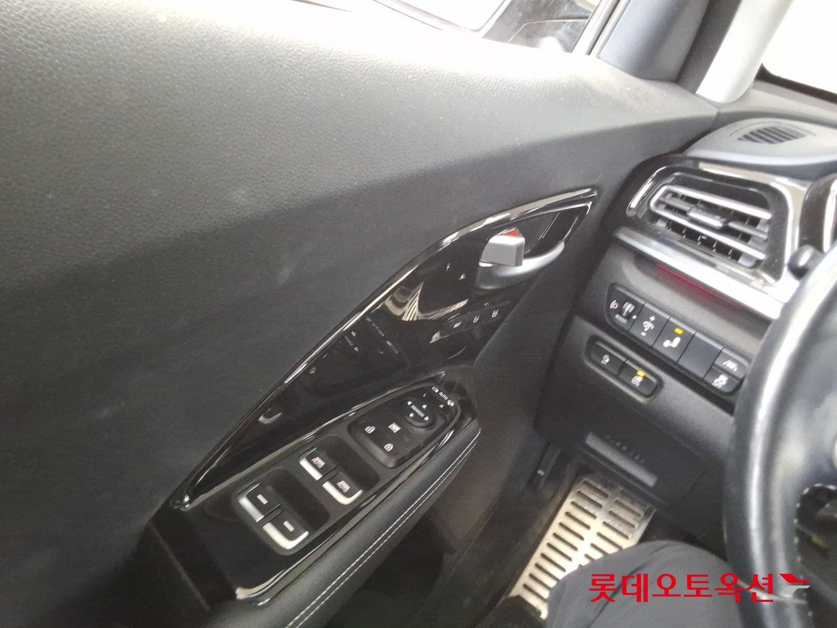 Kia - Ниро | EV (E) Noblesse_22MY 28