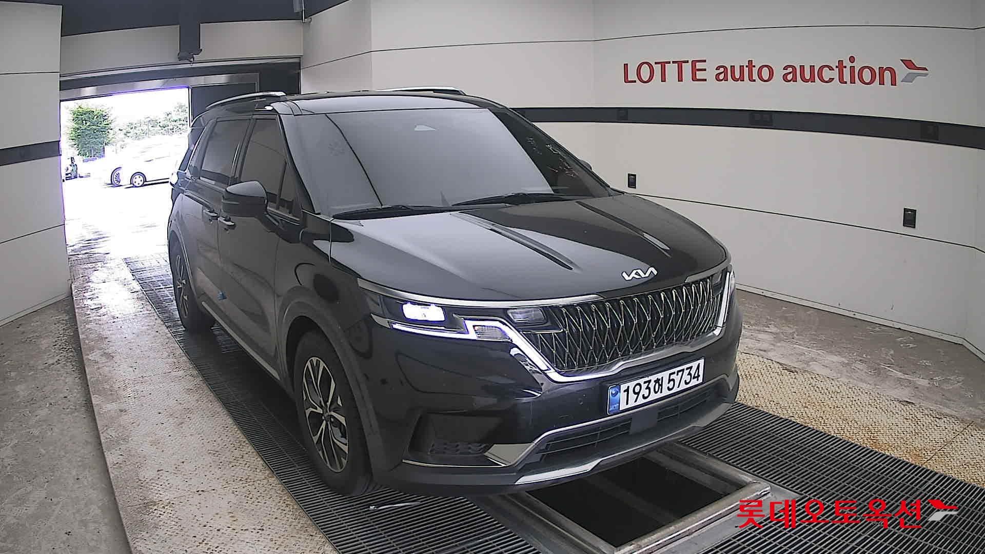 Kia - Carnival | KA4 (D) 2.2 Noblesse 9Seater 20